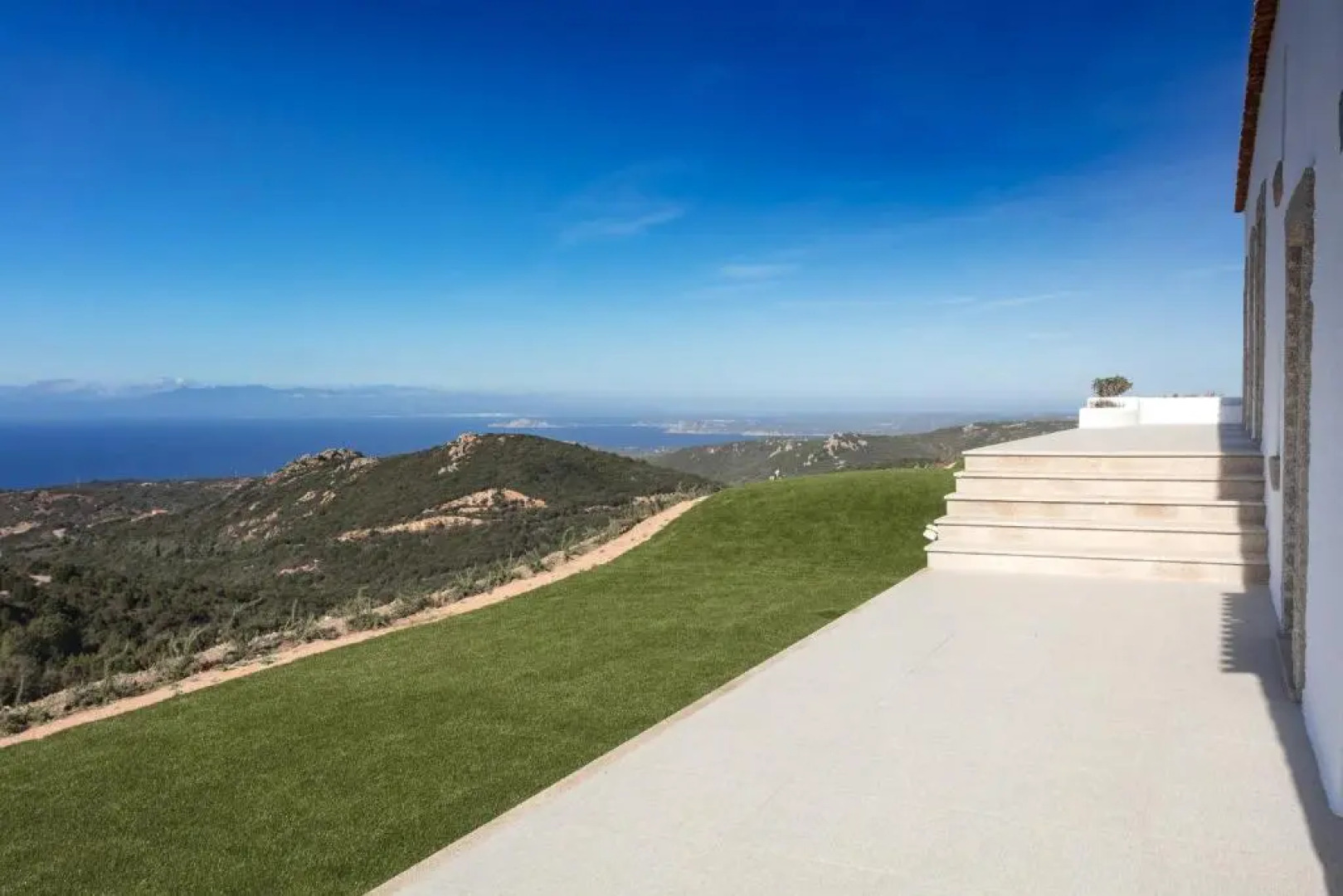 Sardegna è - Stazzu di l'Incantu con piscina