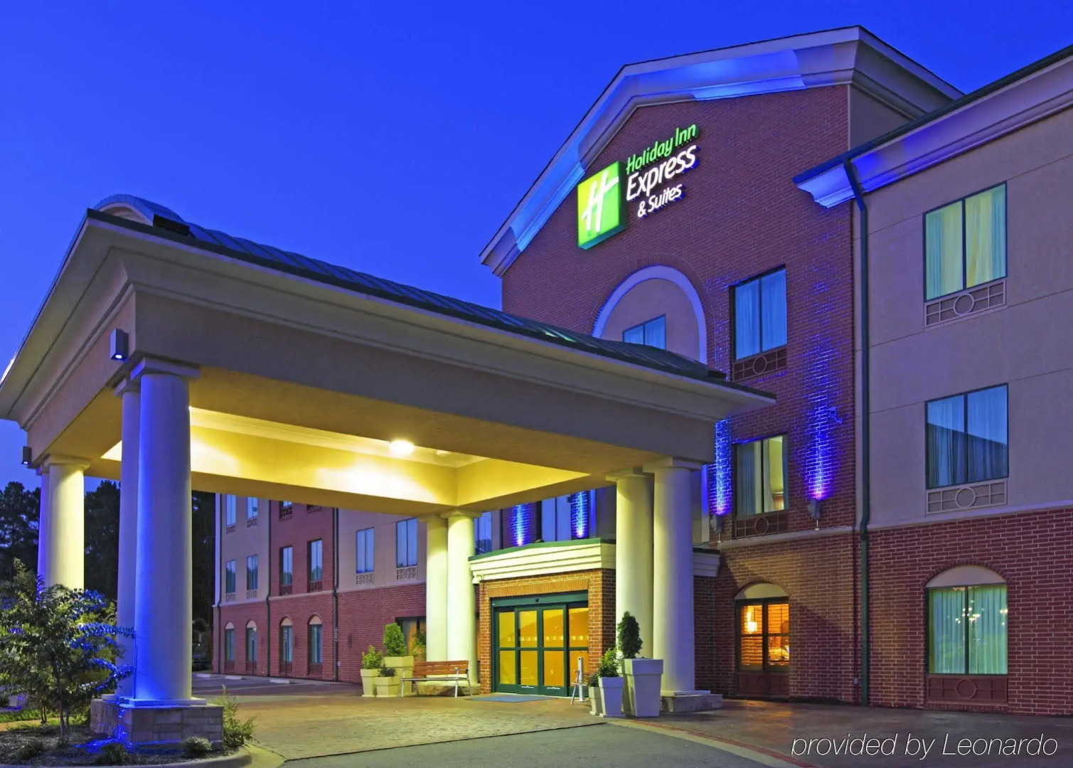 Holiday Inn Express & Suites Little Rock-West by IHG