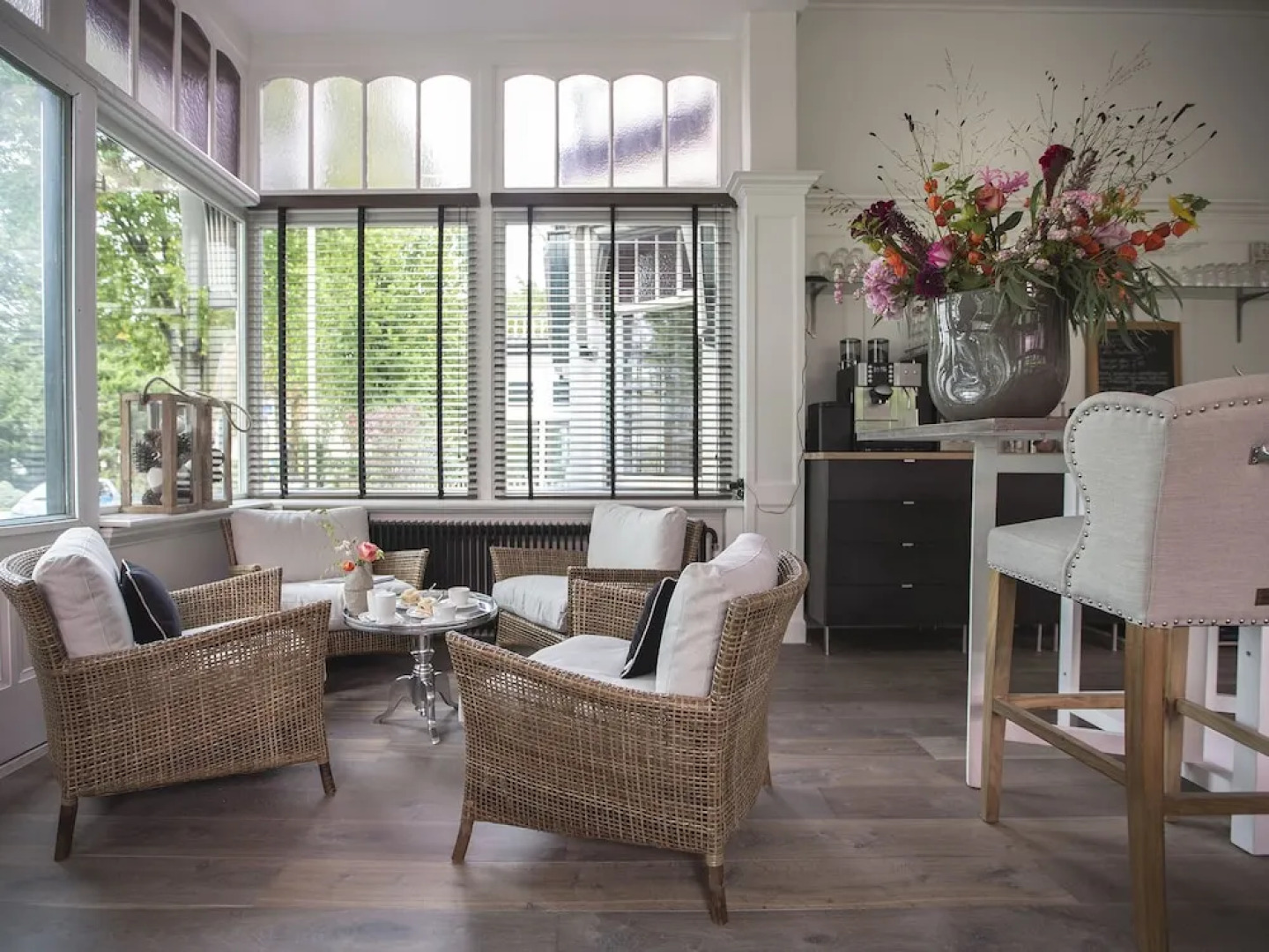 Zenzez Hotel & Lounge