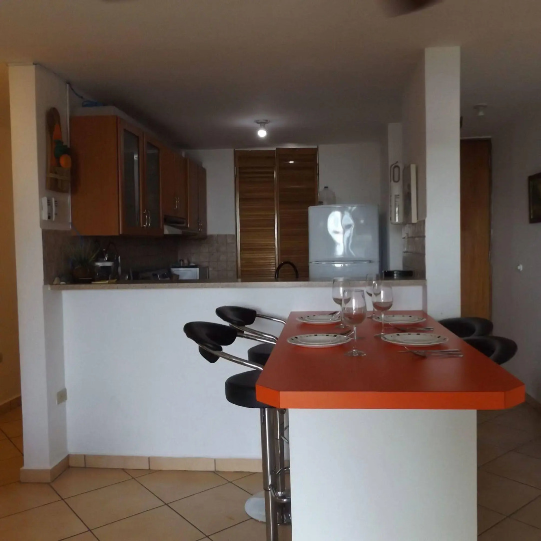 Front Beach Luxury Apartment