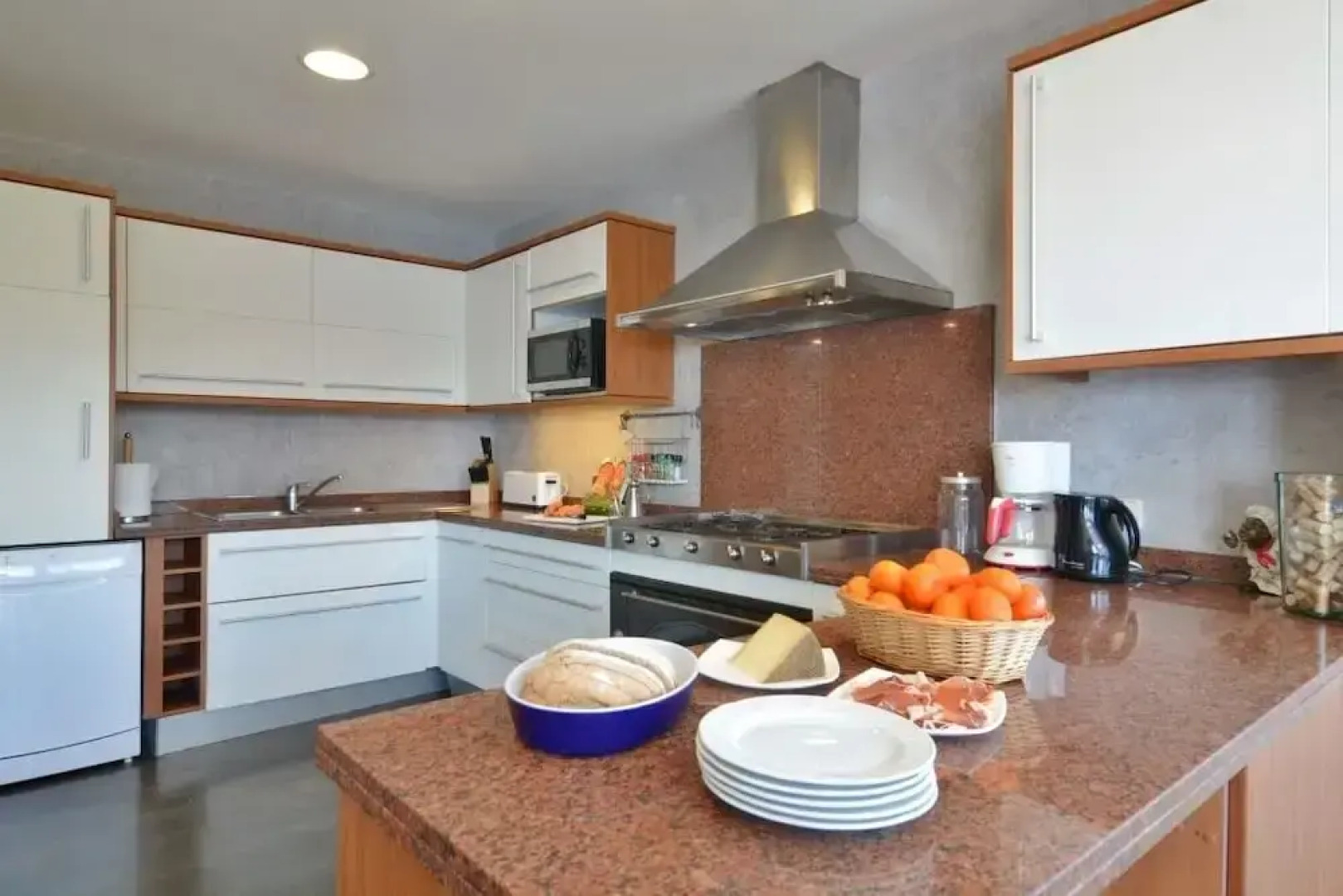 Villa with incredible sea views and pool