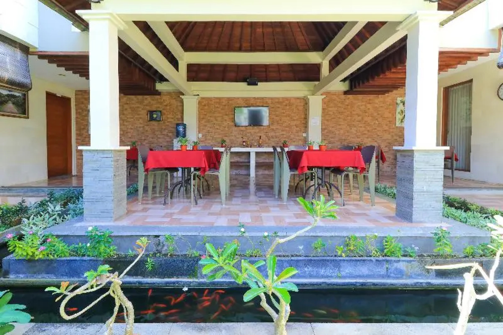 Royal Majesty Villas Jimbaran by ZUZU