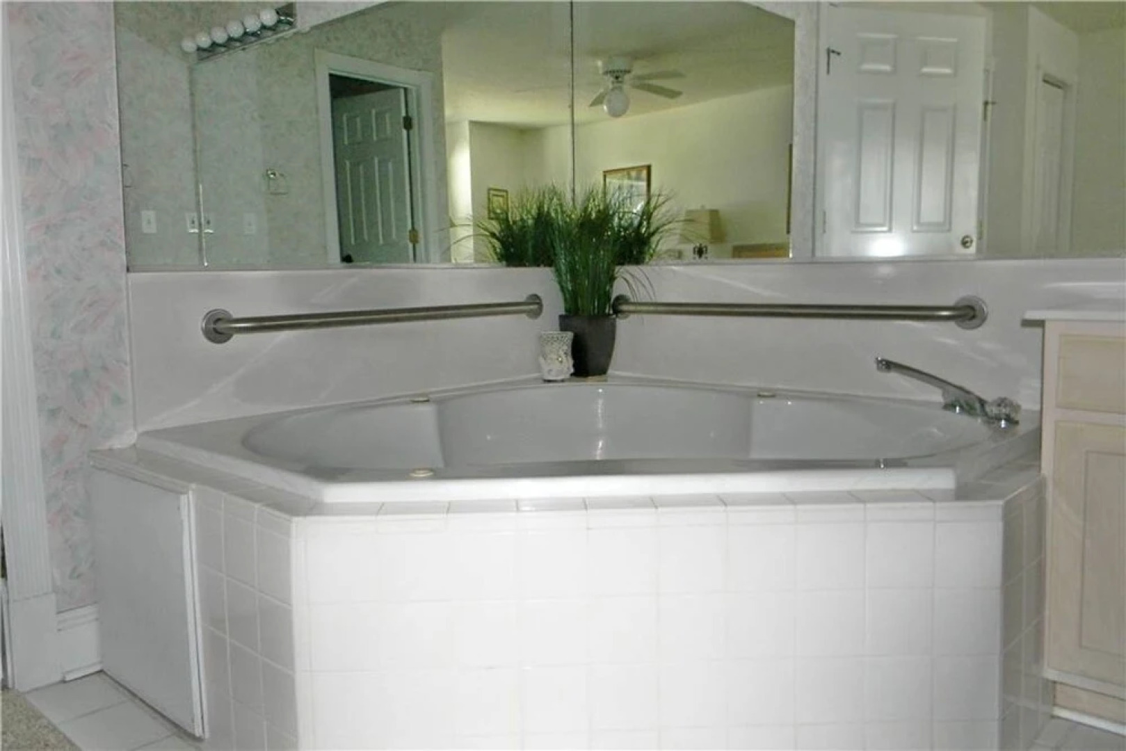 Colony II Golf Condos by Sloane Realty Vacations