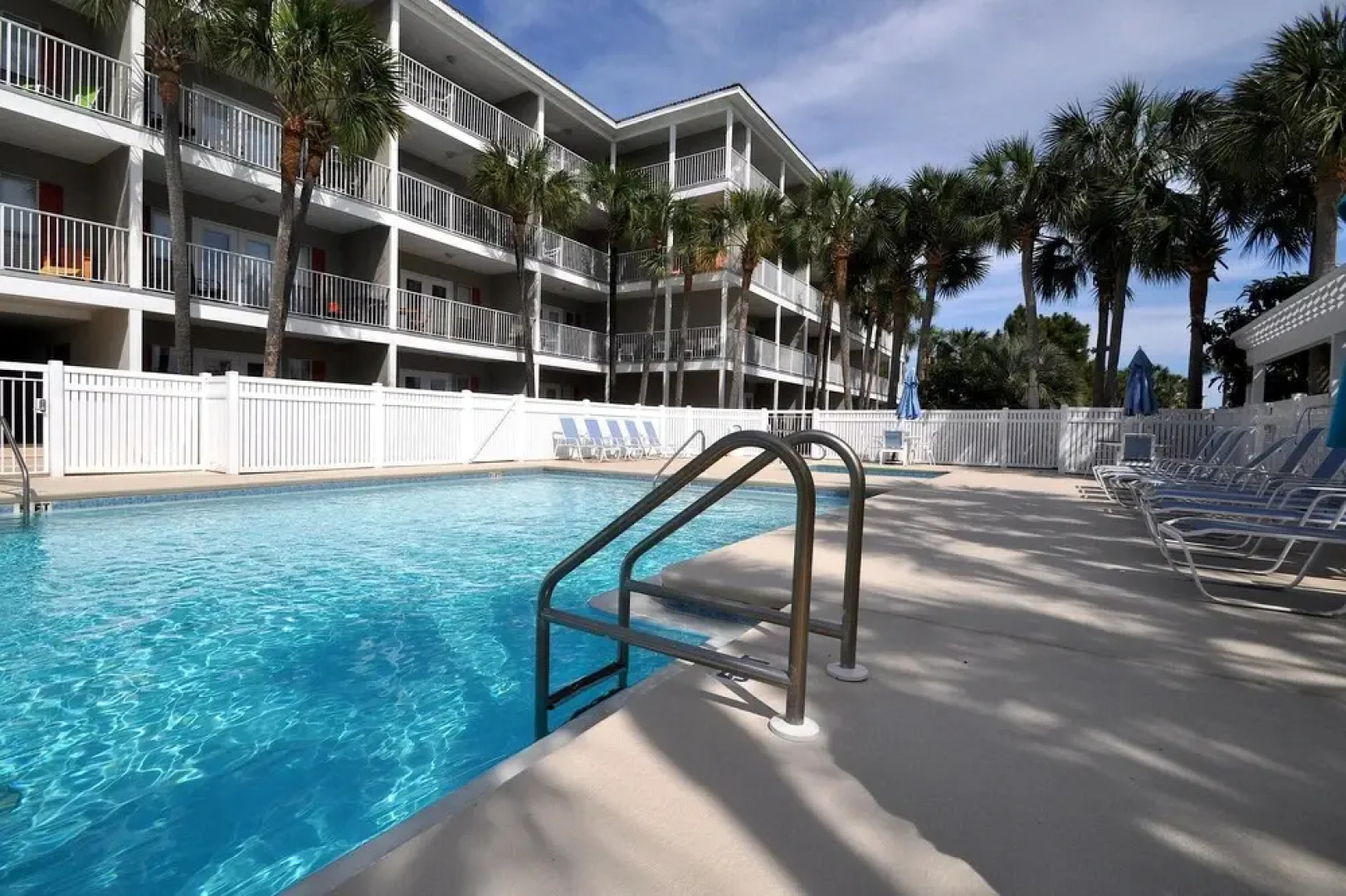 Six Palms Dreamin 2 Bedroom Condo By Coastal Dreamin