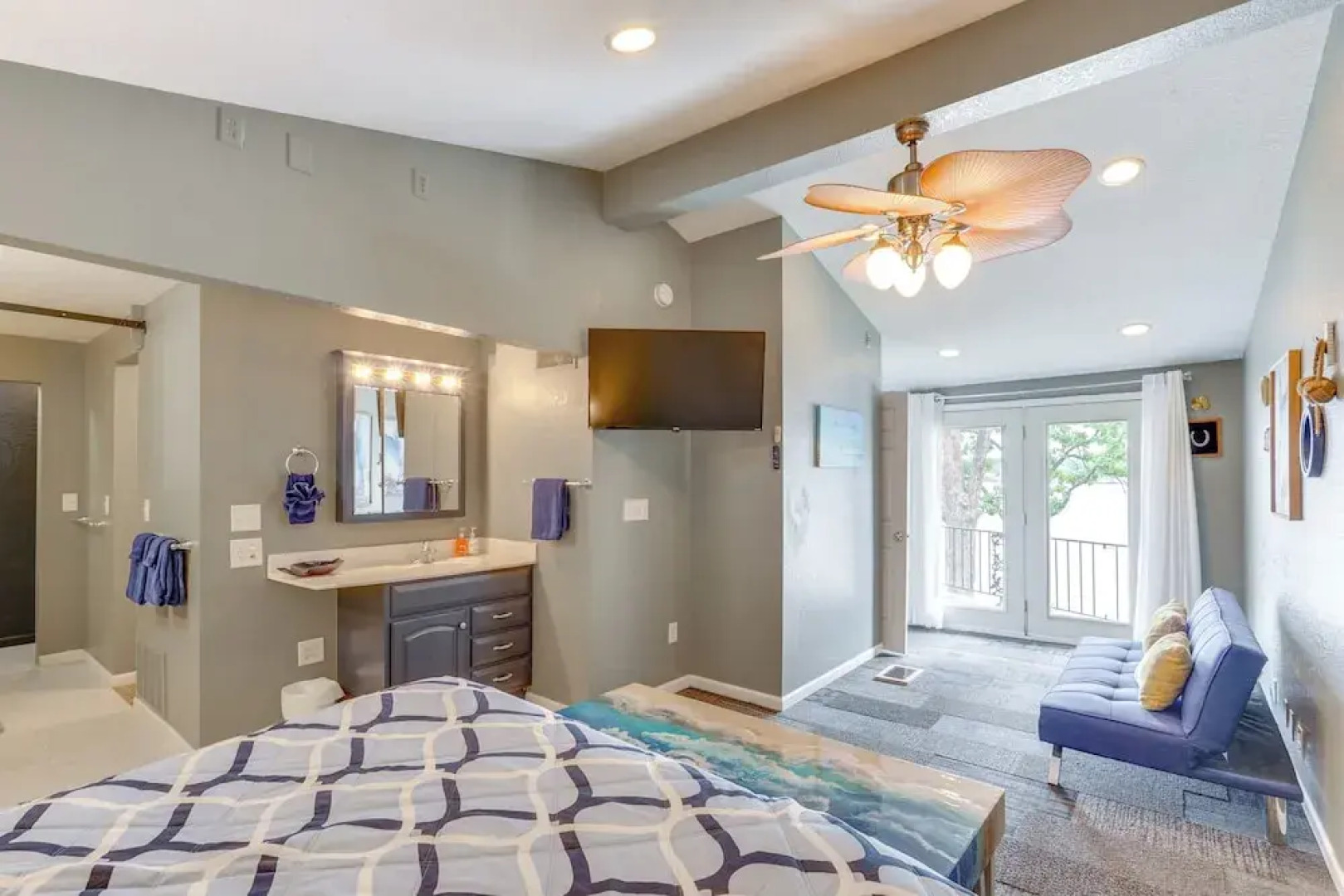 2 Private Decks: Lake-view Osage Beach Home