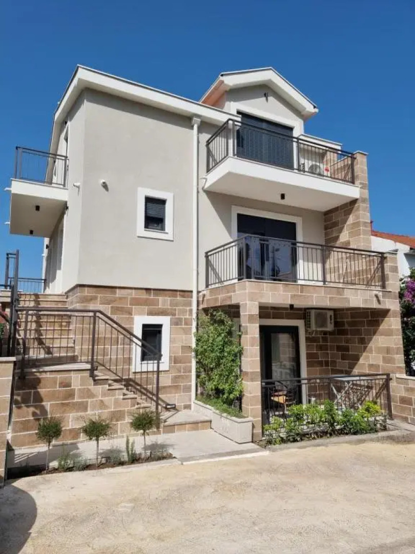 Apartments Vraneš Tivat