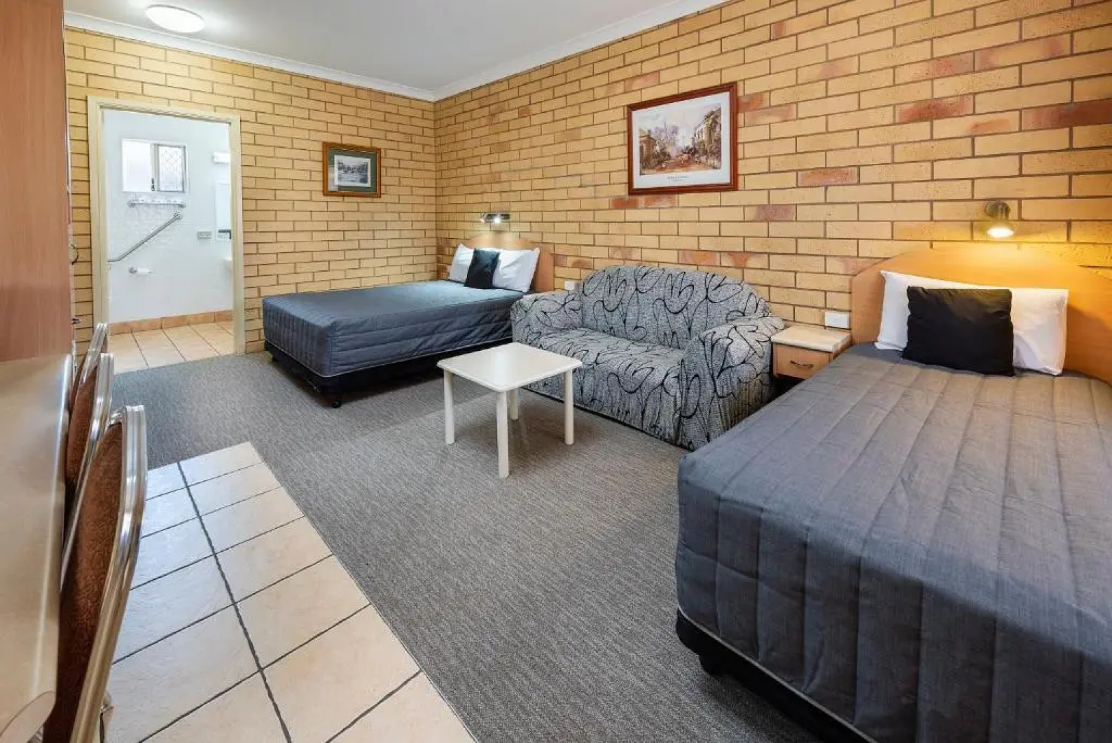 Roma Mid Town Motor Inn