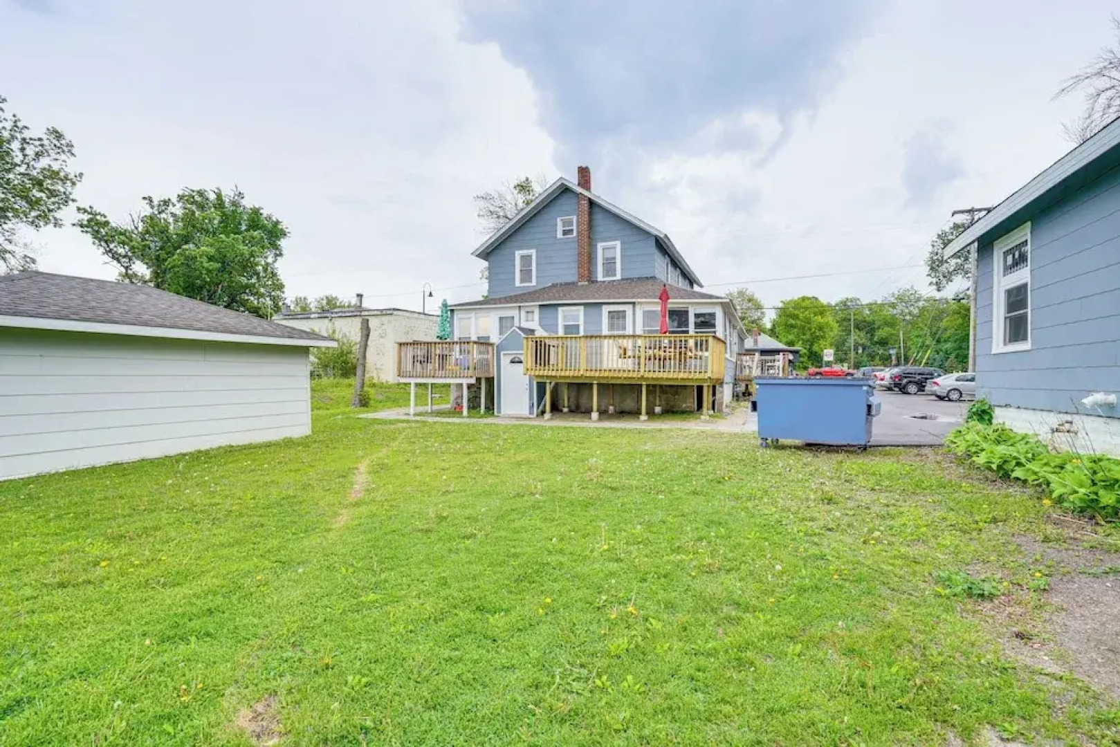 Snowmobile Trail On-site: Waterfront Mound Gem!