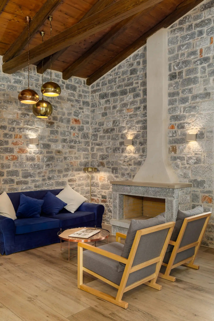 Trapela Limeni Luxury Suites