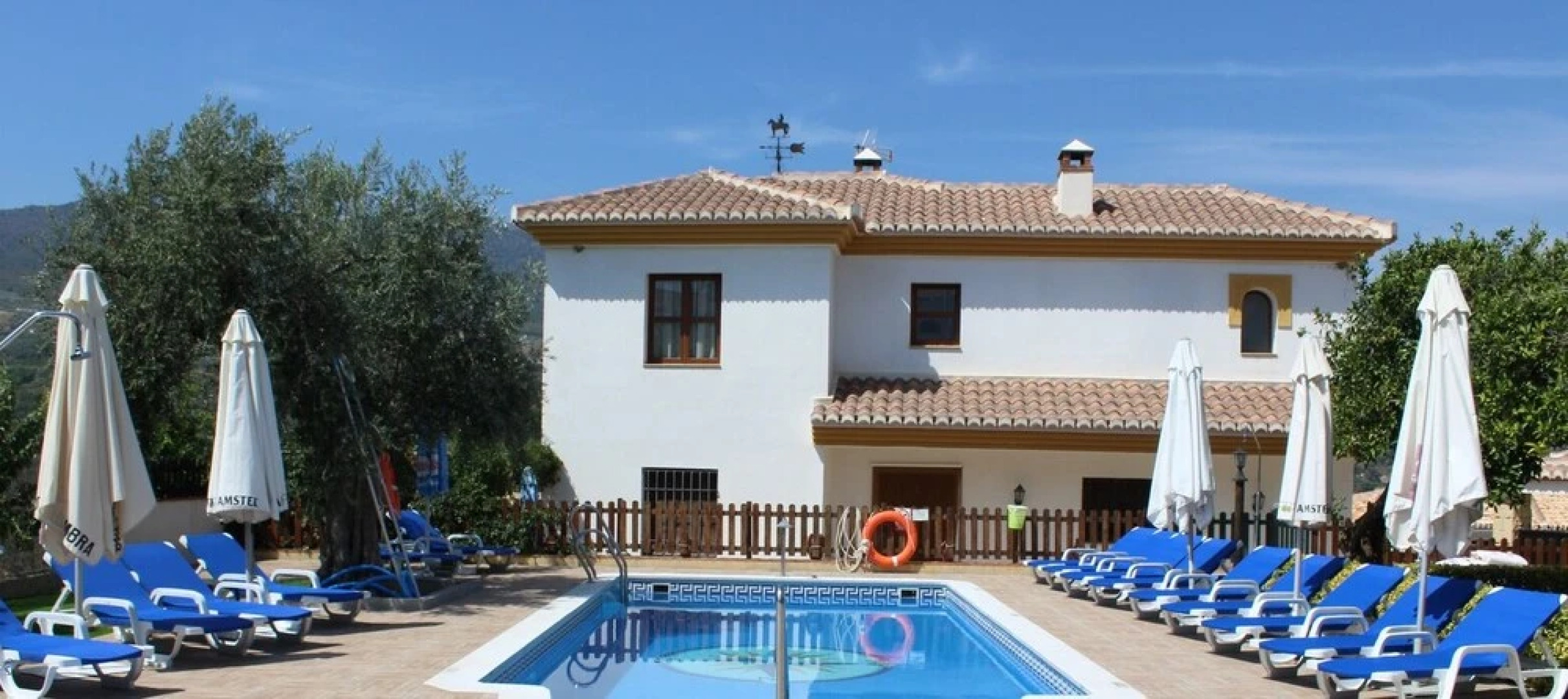 Hostal y Apartamento Rural Los Naranjos