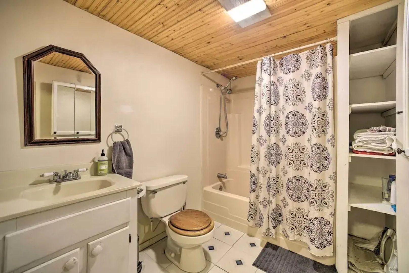 Charming New York Chalet w/ Hot Tub & Game Room!