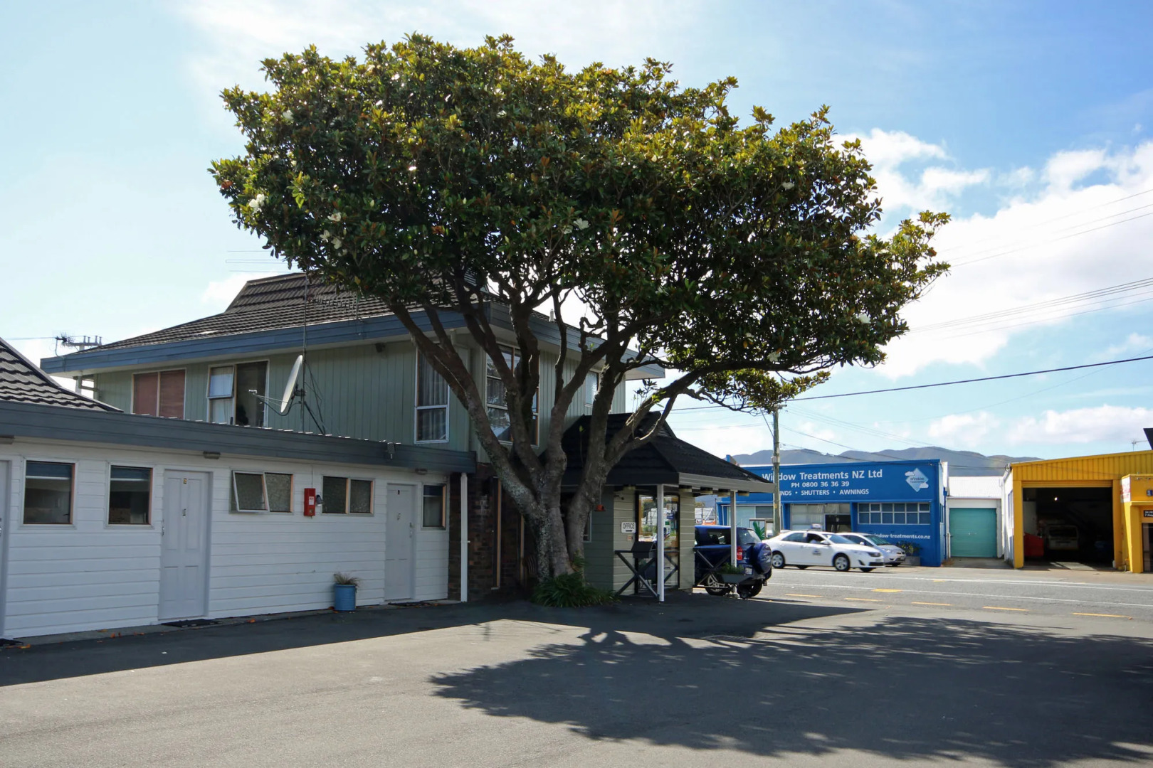 Midway Pacifica Lodge