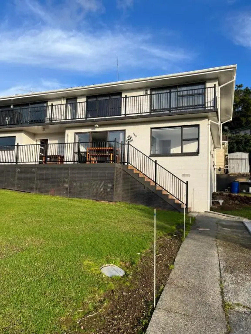 Cozy 2 bedroom with room for a boat