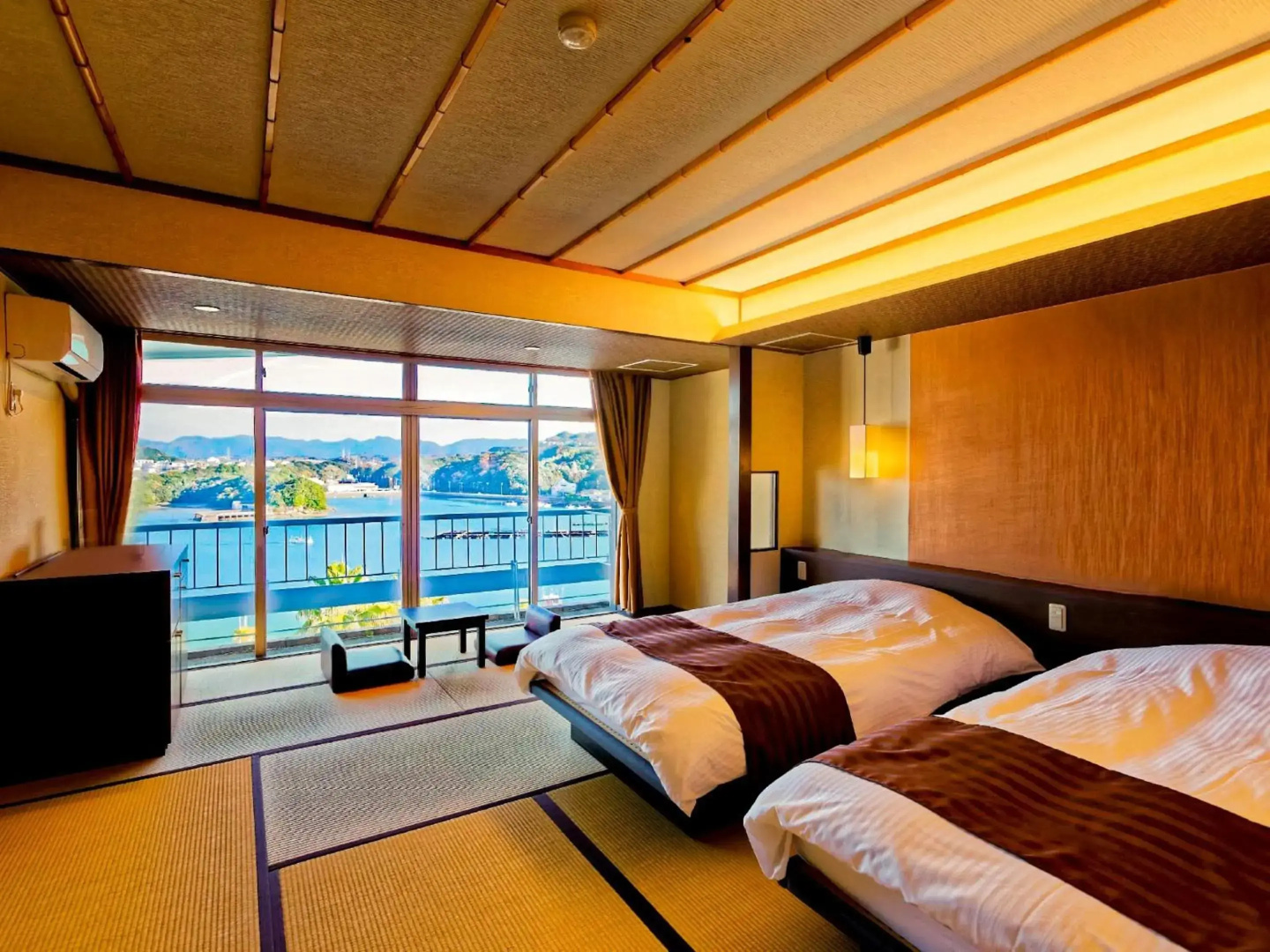 Ooedo Onsen Monogatari Premium Shirahama Saichoraku