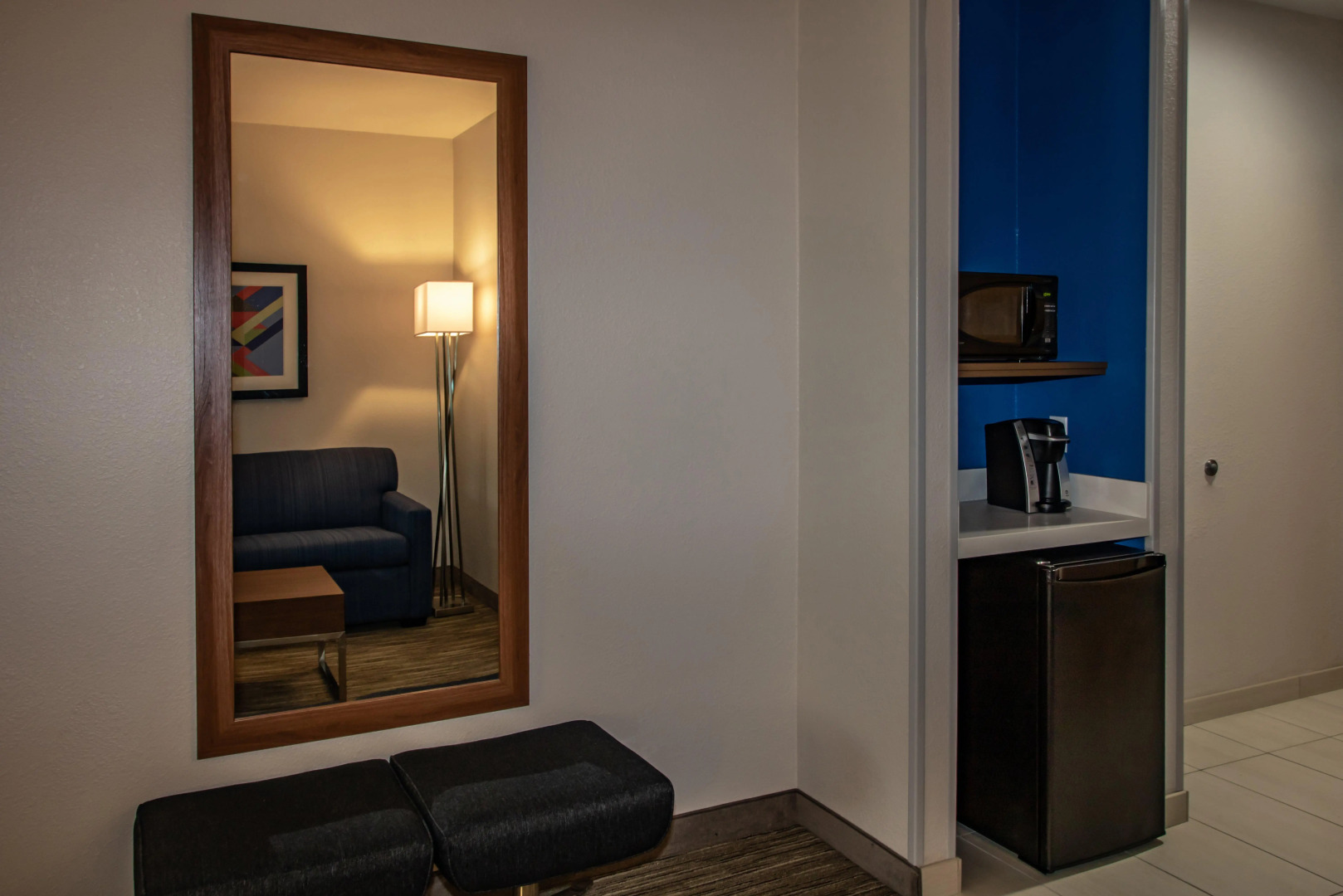 Holiday Inn Express Hotel & Suites Roseville-Galleria Area by IHG