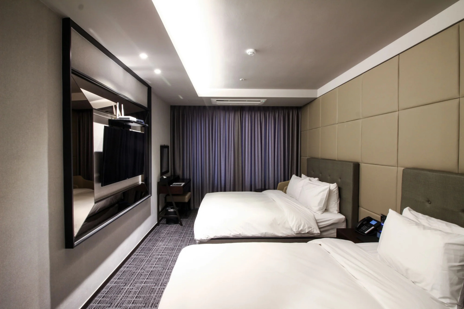 Golden Tulip Ever Yongin Hotel