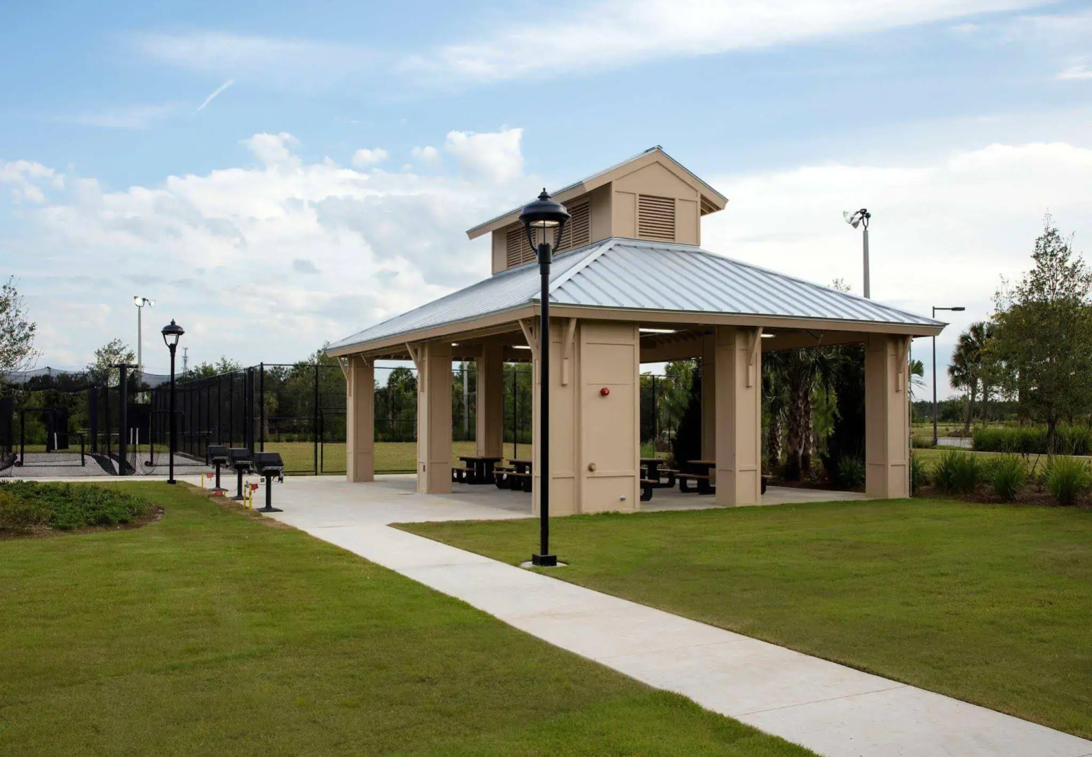 TownePlace Suites Orlando at FLAMINGO CROSSINGS® Town Center/Western Entrance