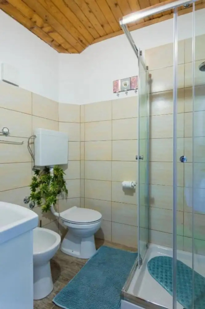 Barbara - Perfect Holiday - H