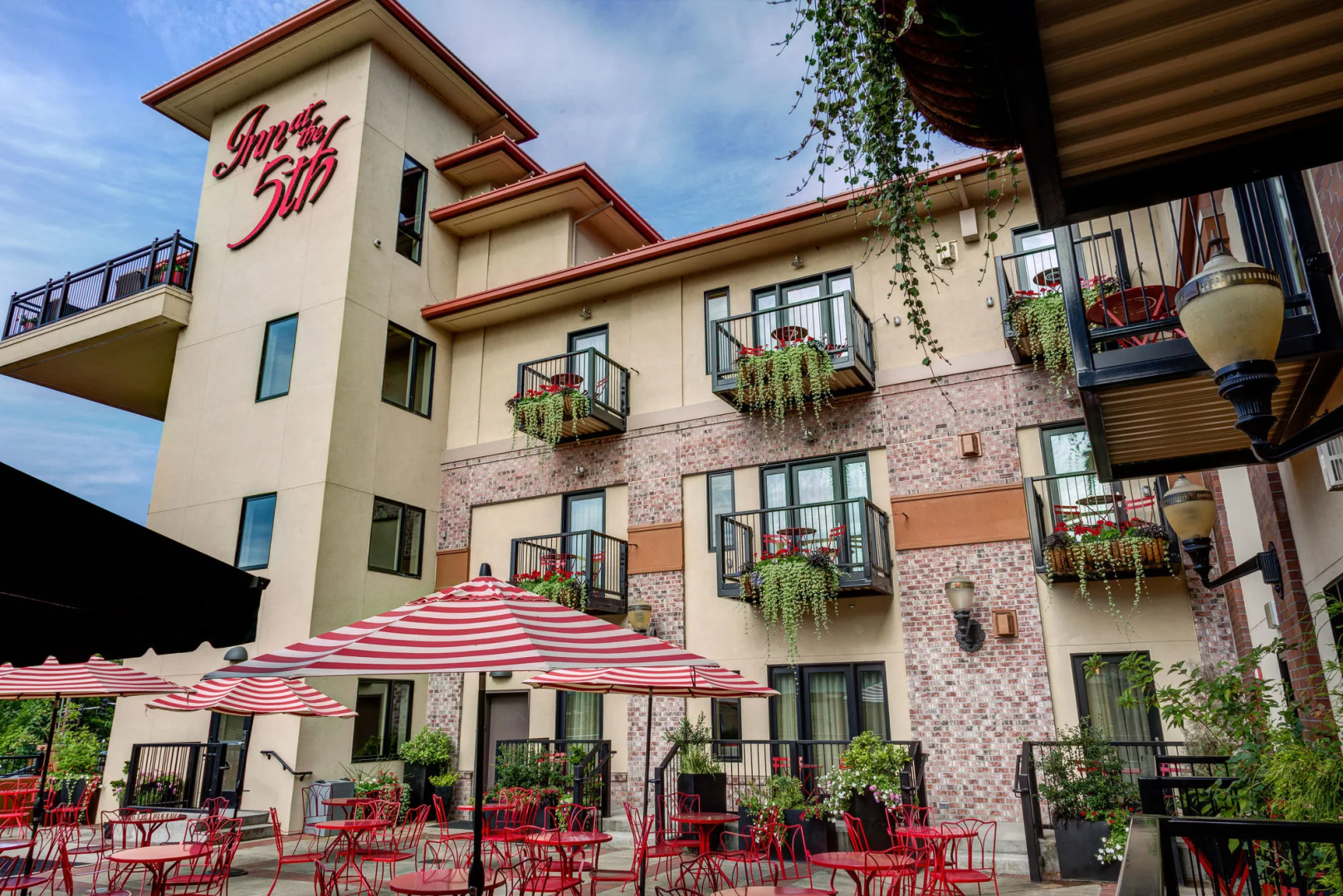 Inn at the 5th
