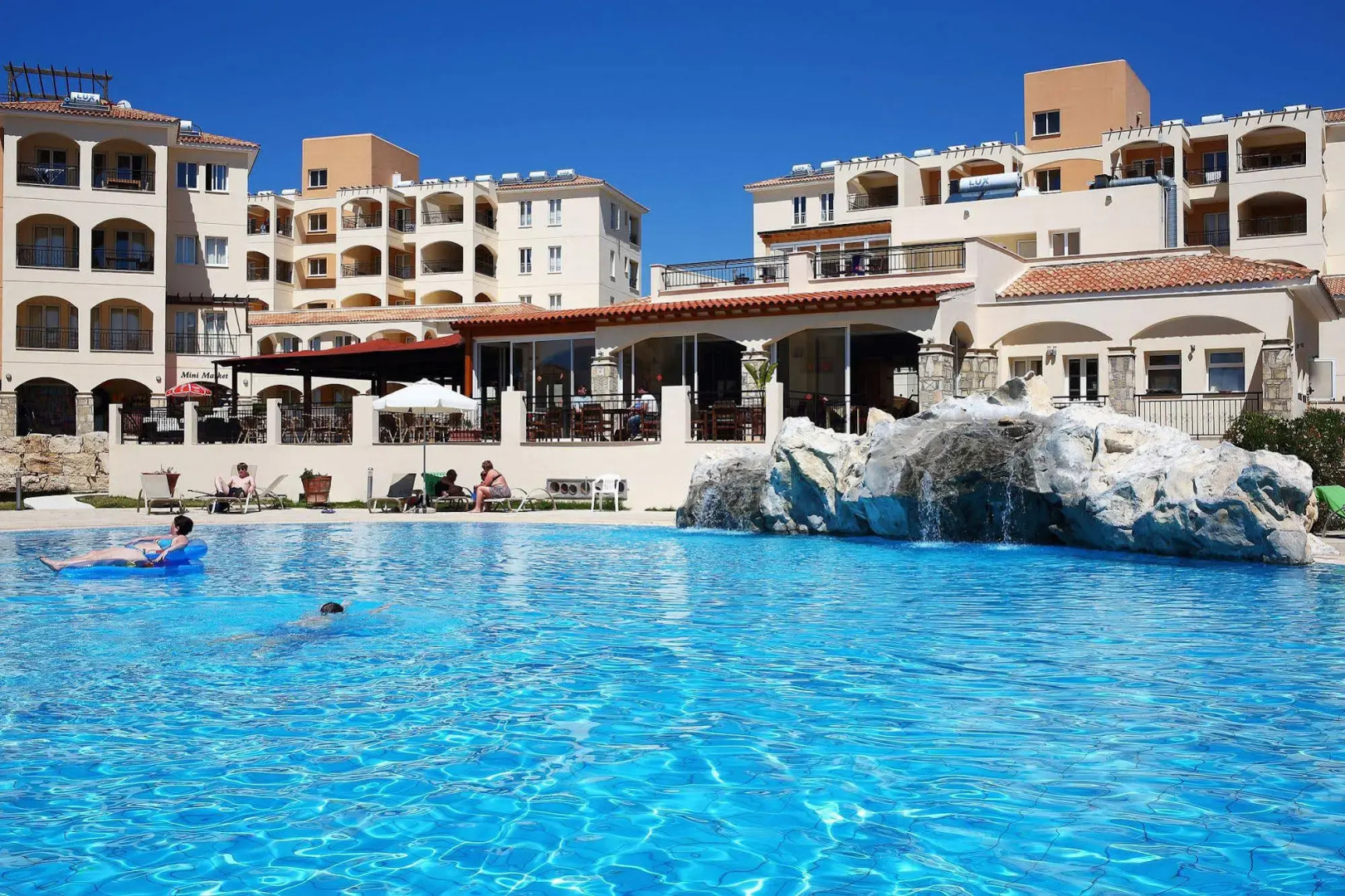 St Nicolas Elegant Residence