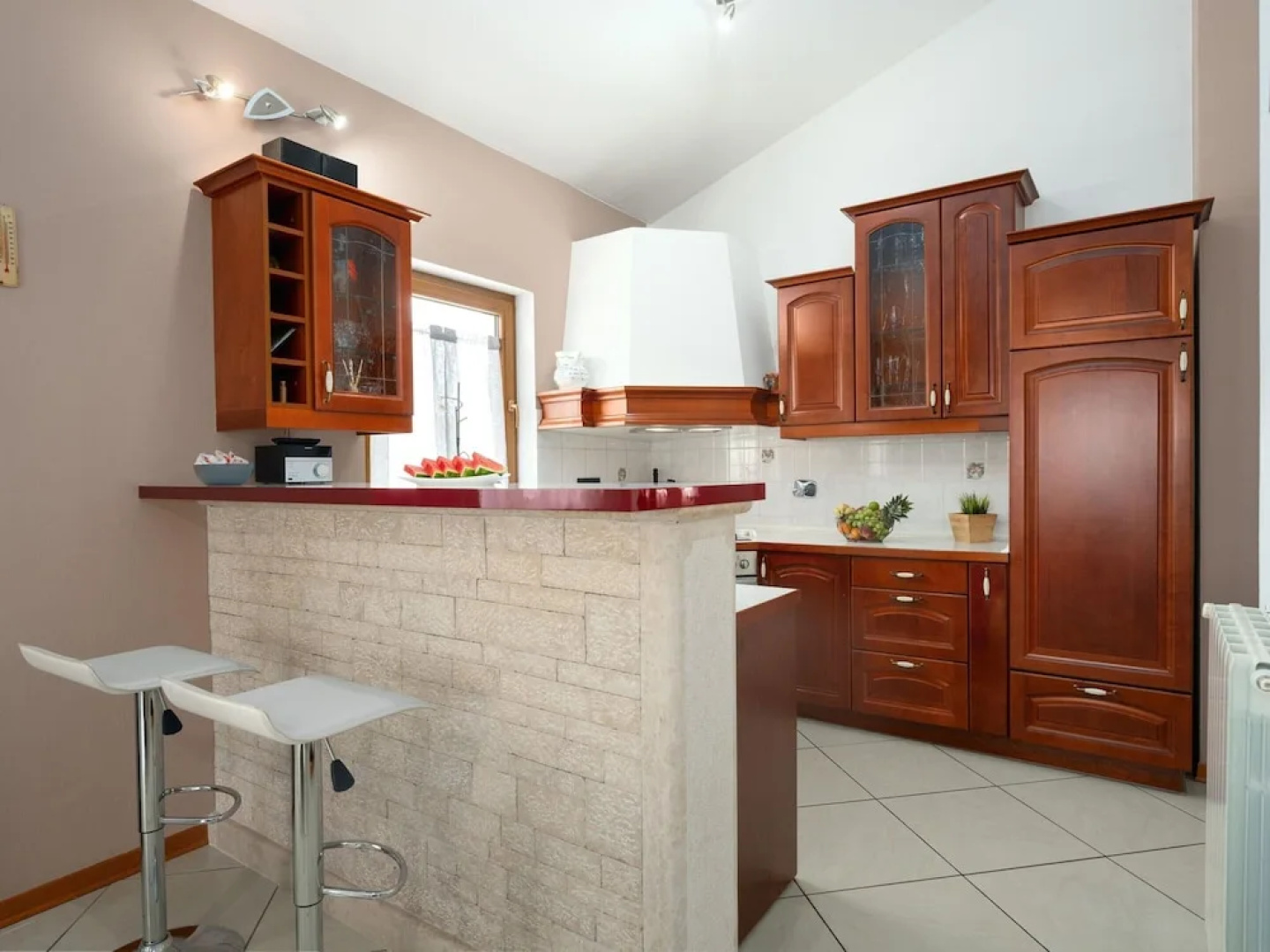 Splendid Villa in Vižinada with Hot Tub