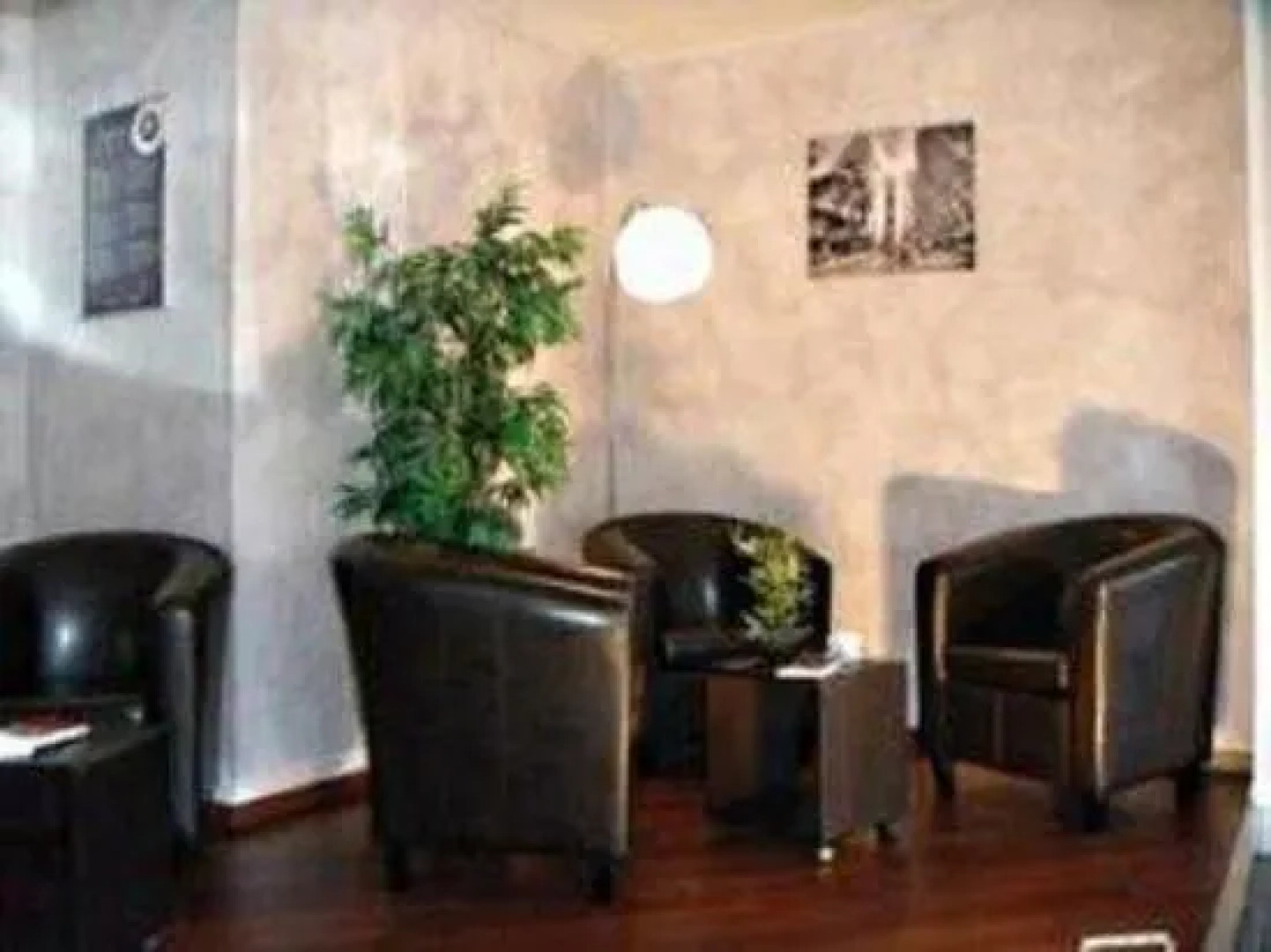 The Originals Access, Hostellerie des Pins