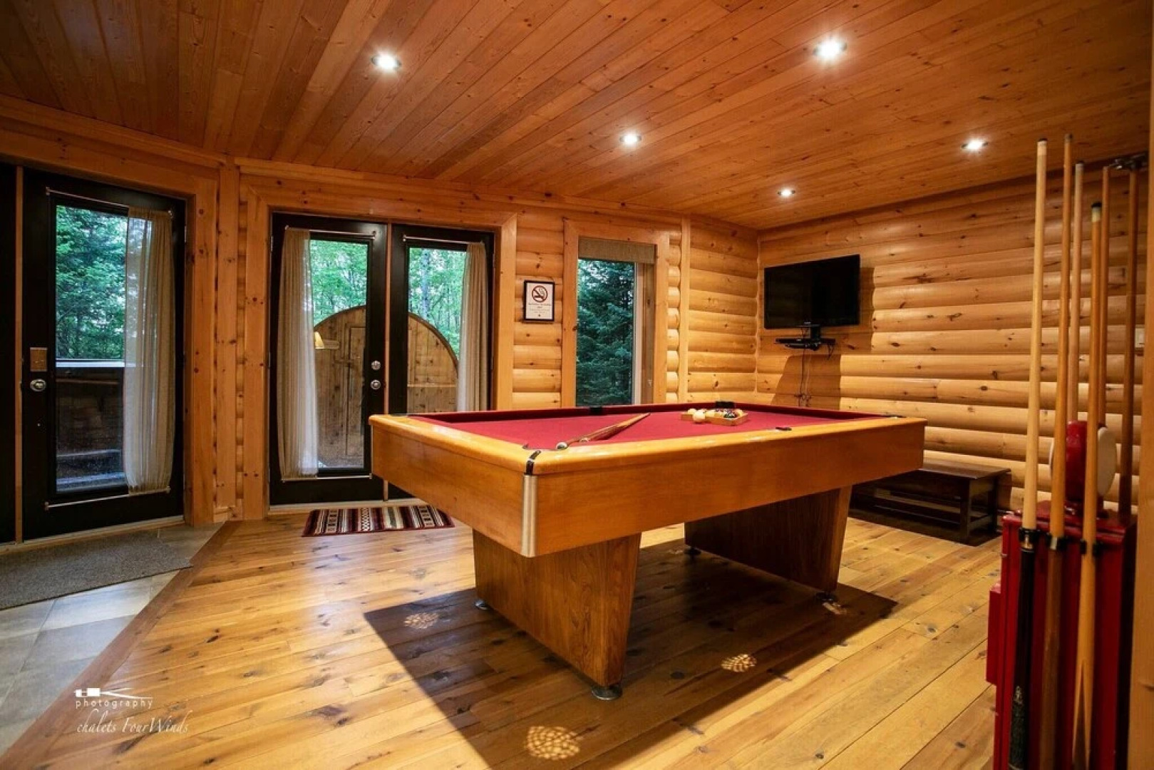 La Casa Kanata - Jacuzzi, Jazz Chardonnay