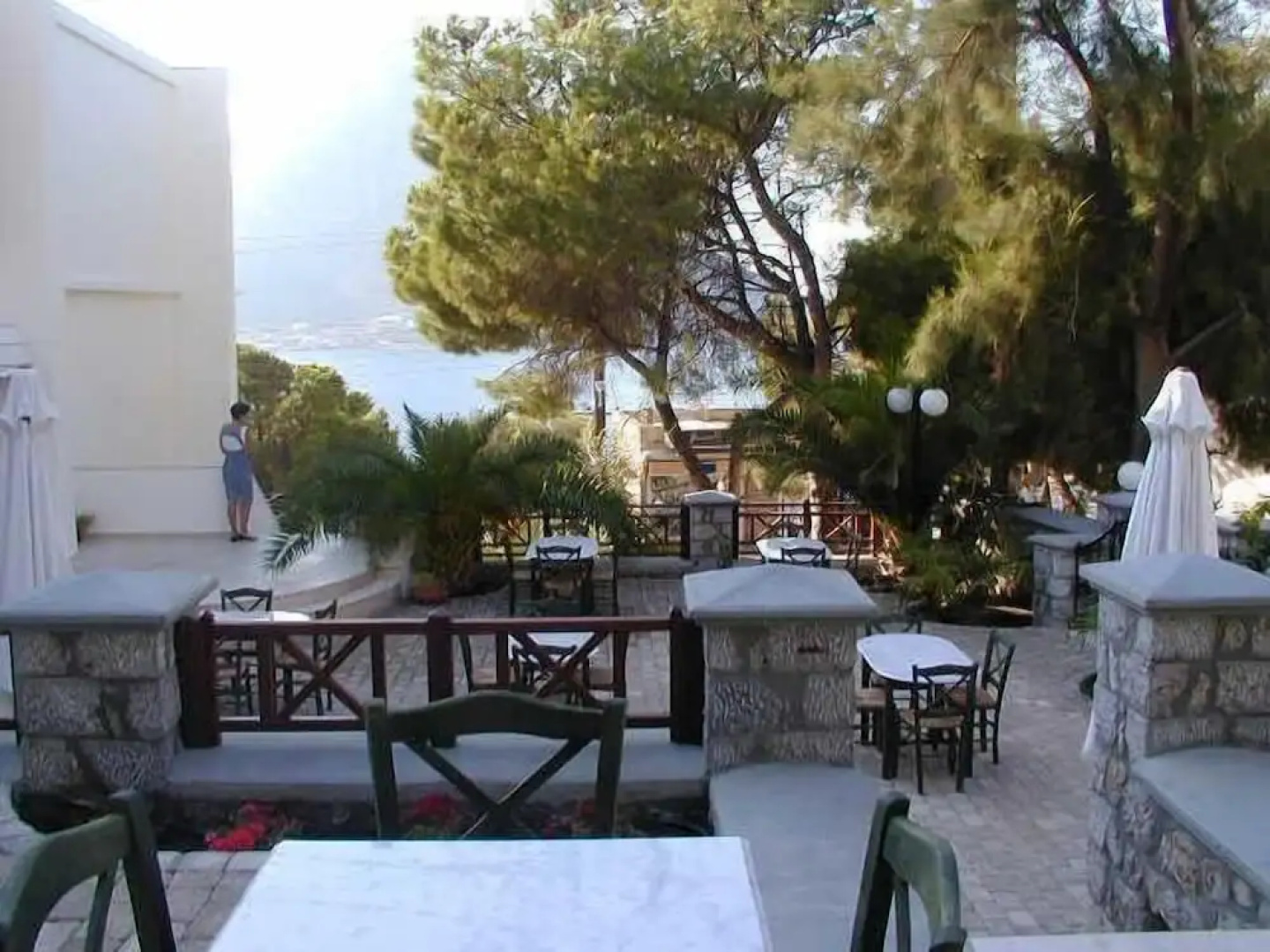 Oasis Hotel