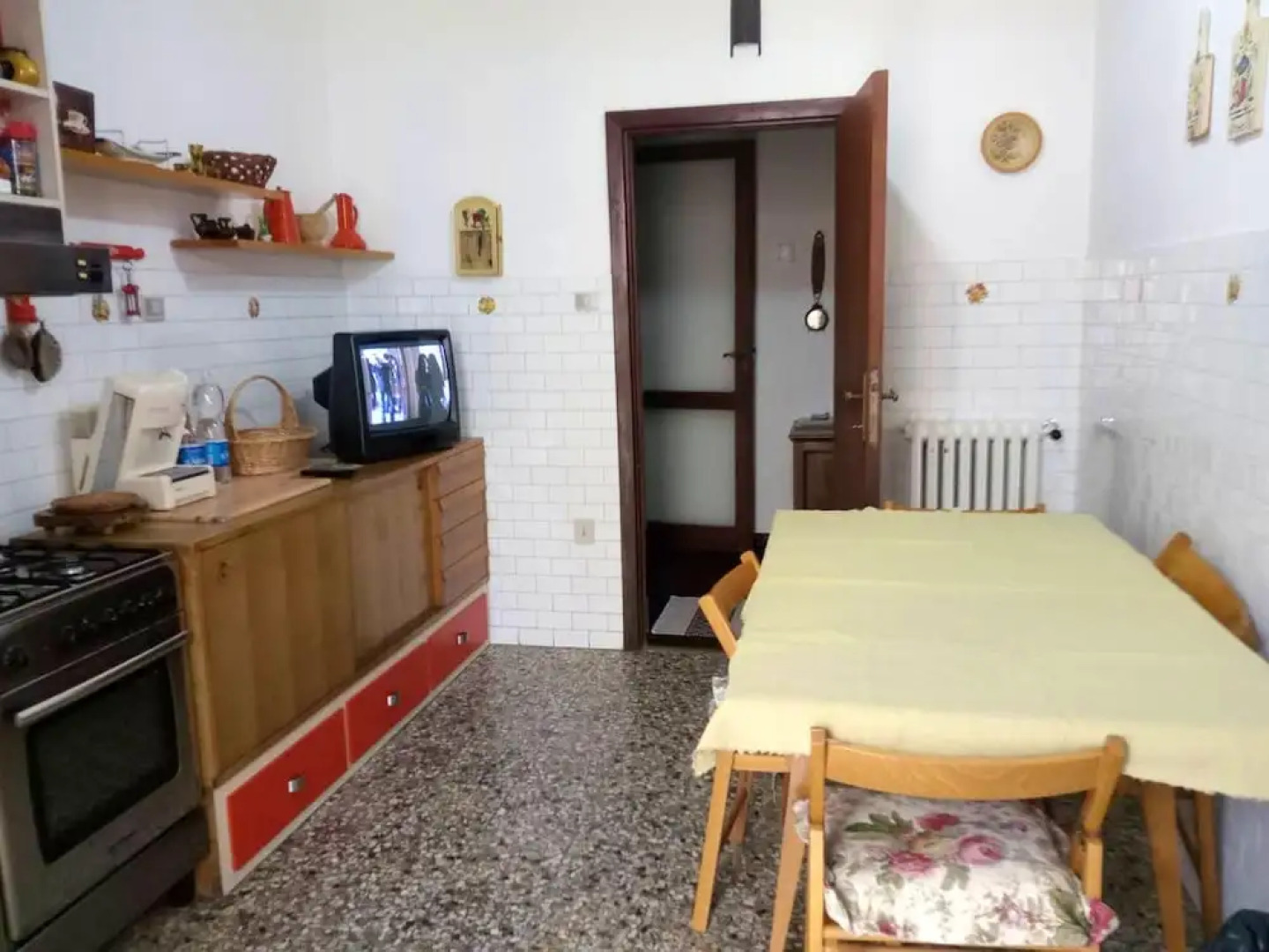 Apartment With 2 Bedrooms in Cascina, With Enclosed Garden and Wifi Near the Beach