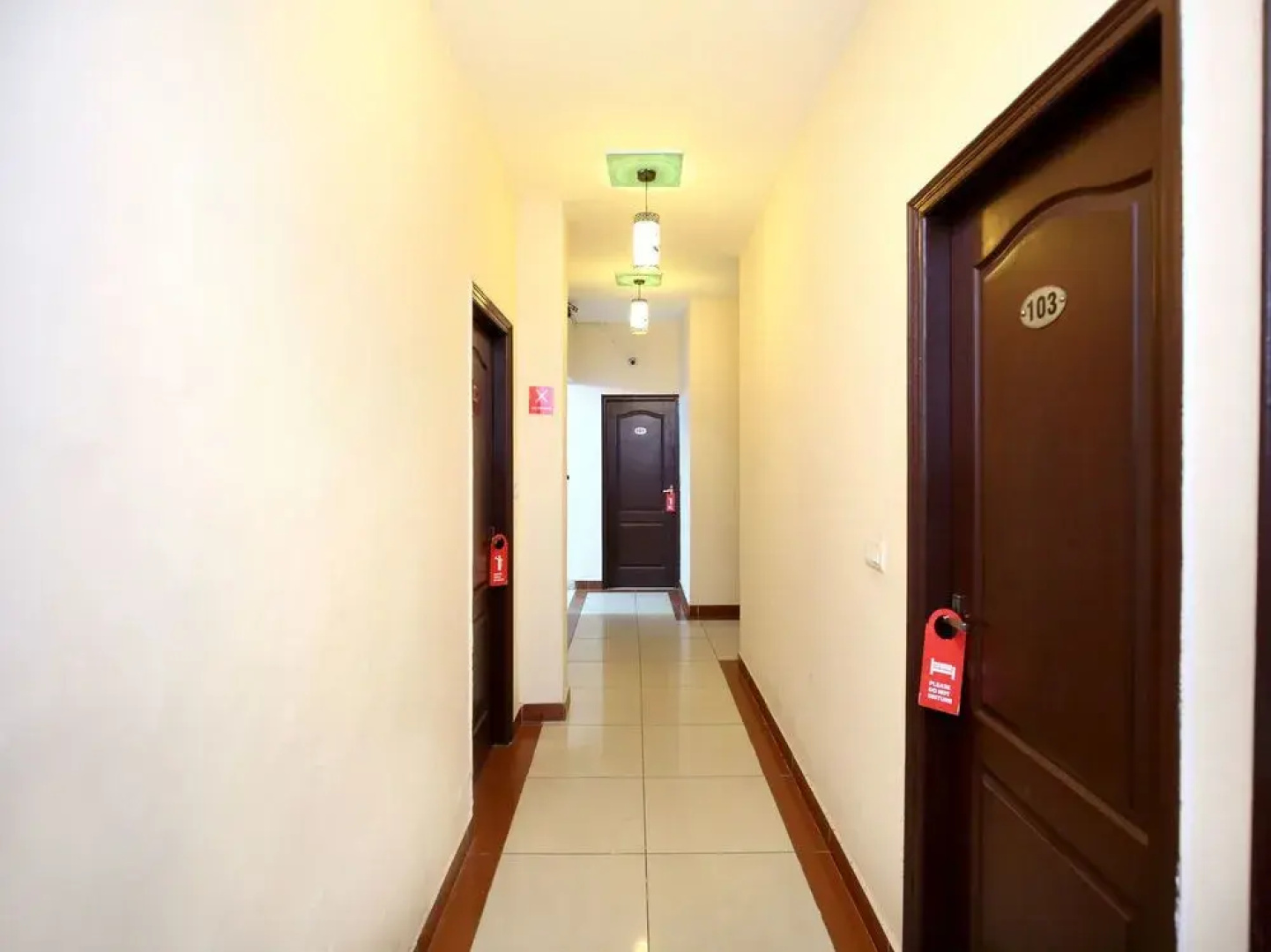 OYO 1357 Hotel Seemaz