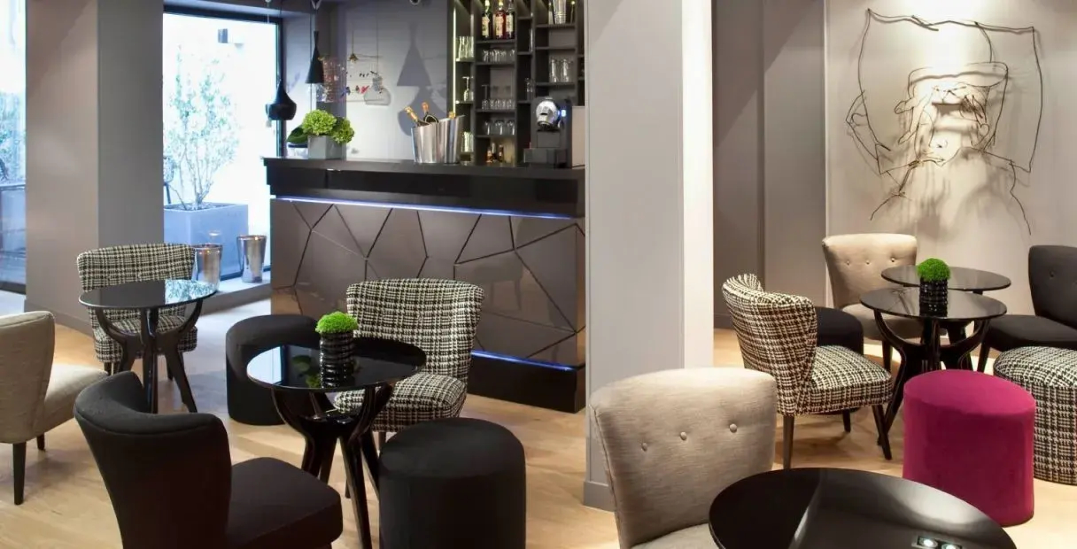 Le Grey Hotel