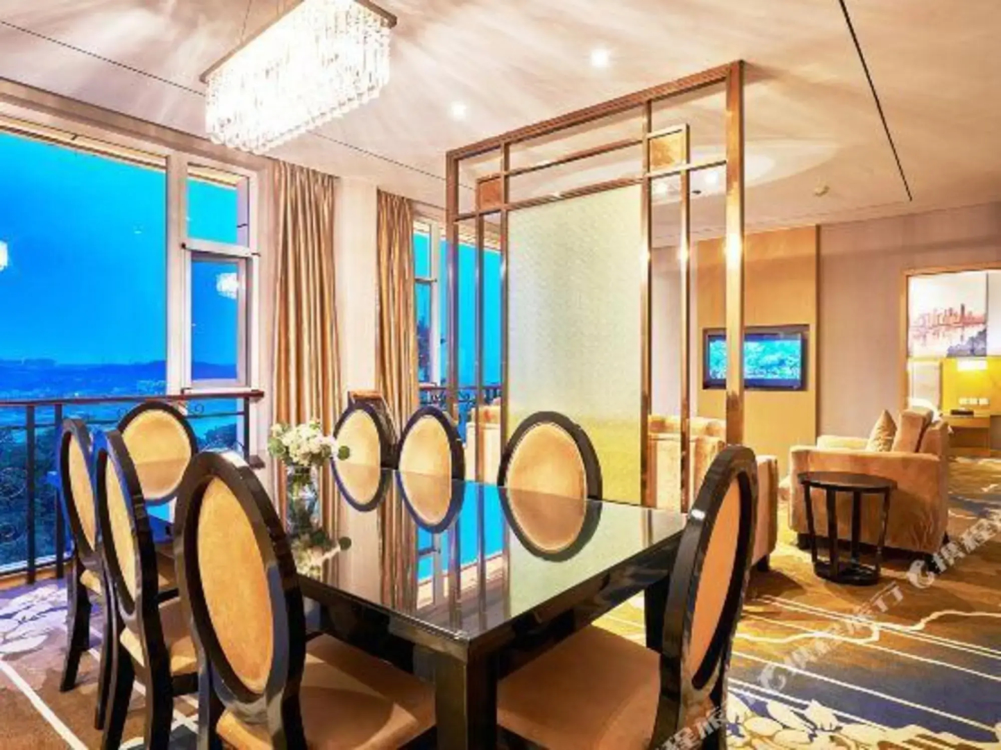 Luzhou Nanyuan Hotel