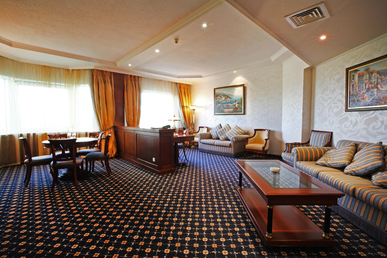 Отель Протон