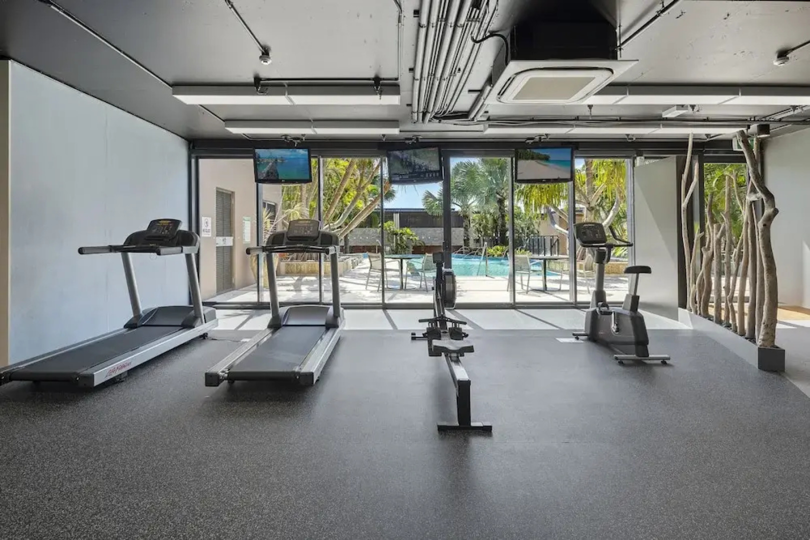 Unit 80 3 B/R Lux Ocean View