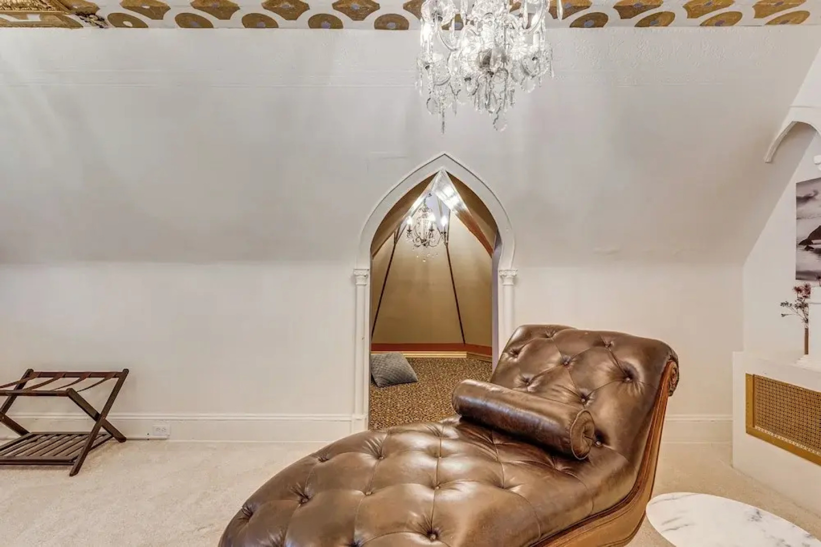 Near Downtown Scranton: Getaway w/ Patio