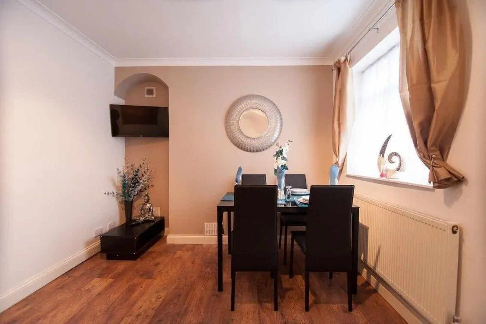 Courthouse Apartments