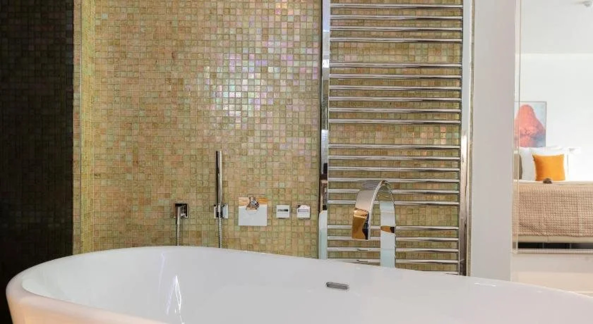 Lithium Bed Zen & Breakfast