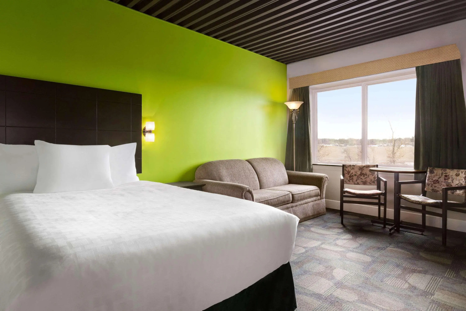 Travelodge by Wyndham Baie-Comeau