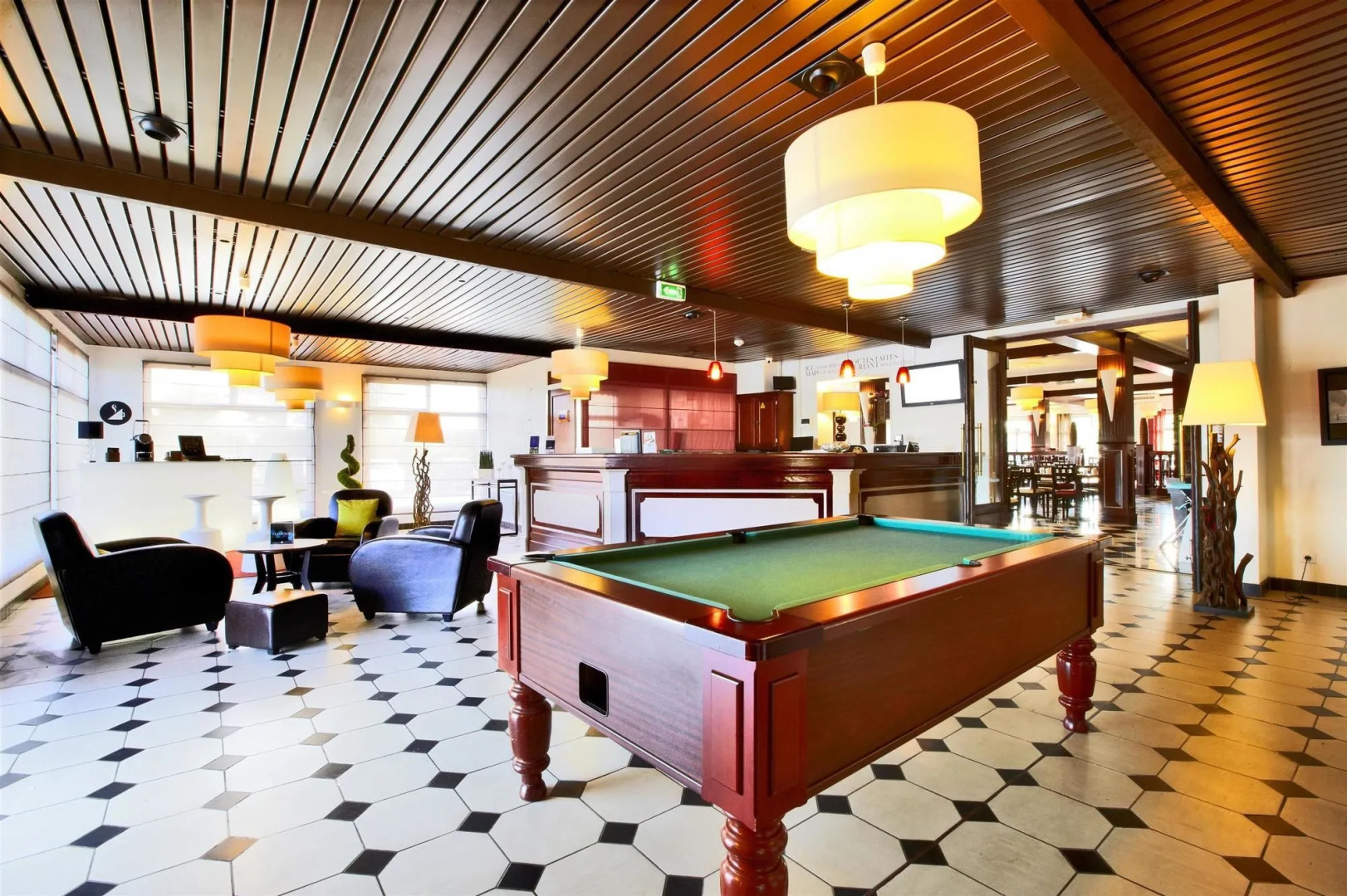 Kyriad Prestige Compiègne Hotel & Spa