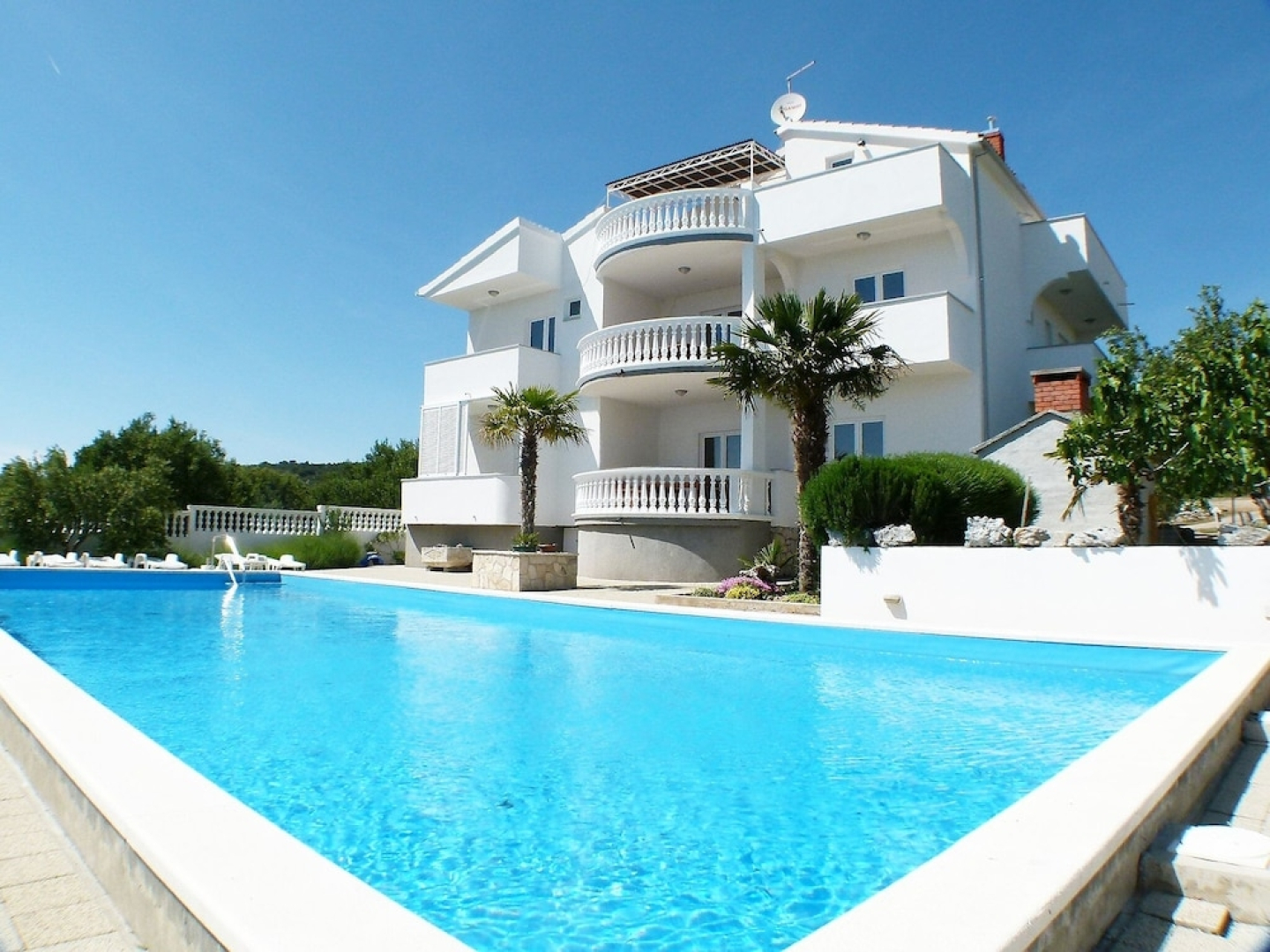 Rina Vodice in Vodice