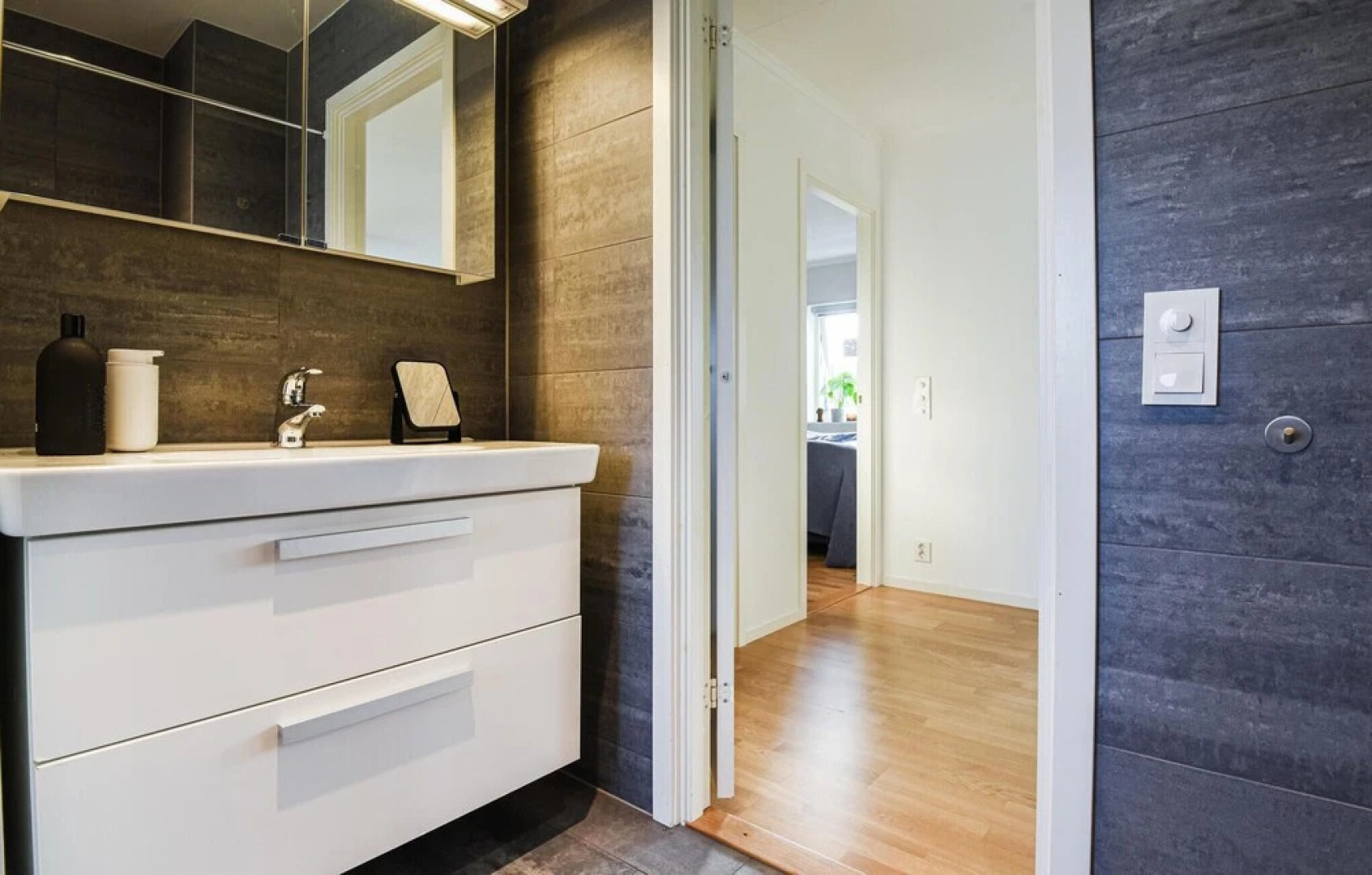 Awesome Home in Torslanda With 4 Bedrooms, Sauna and Wifi