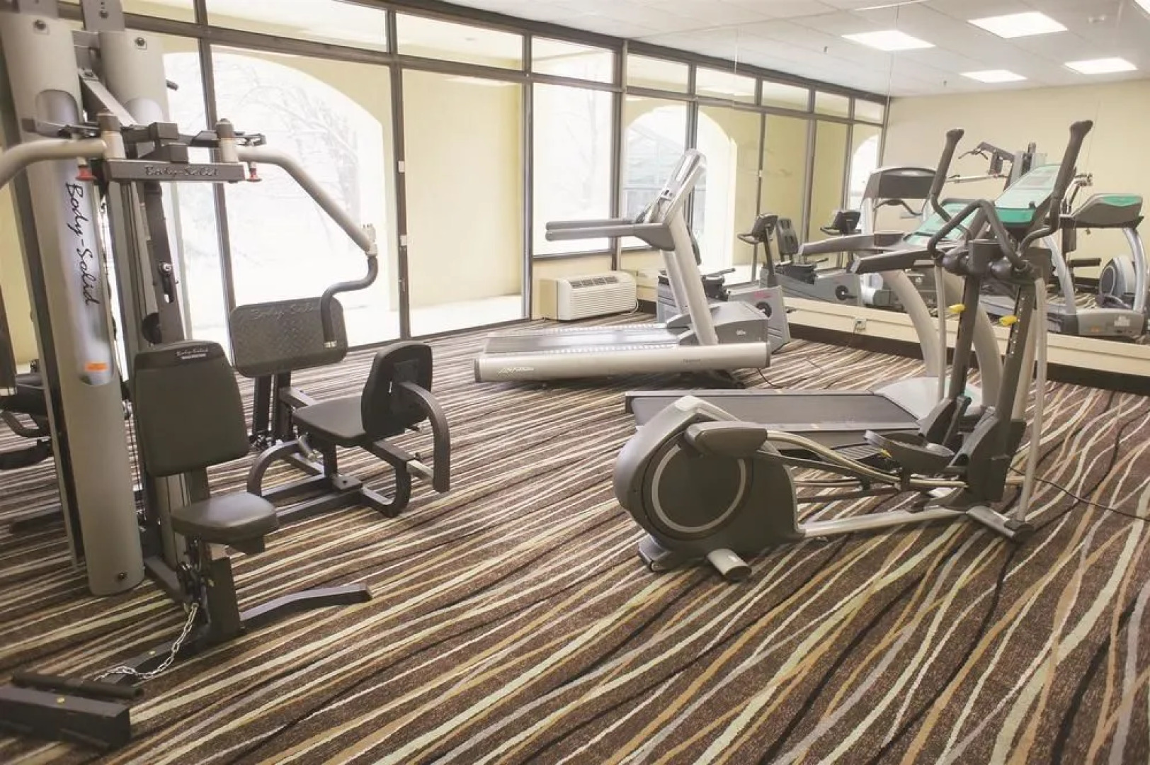 Baymont by Wyndham White Plains - Elmsford