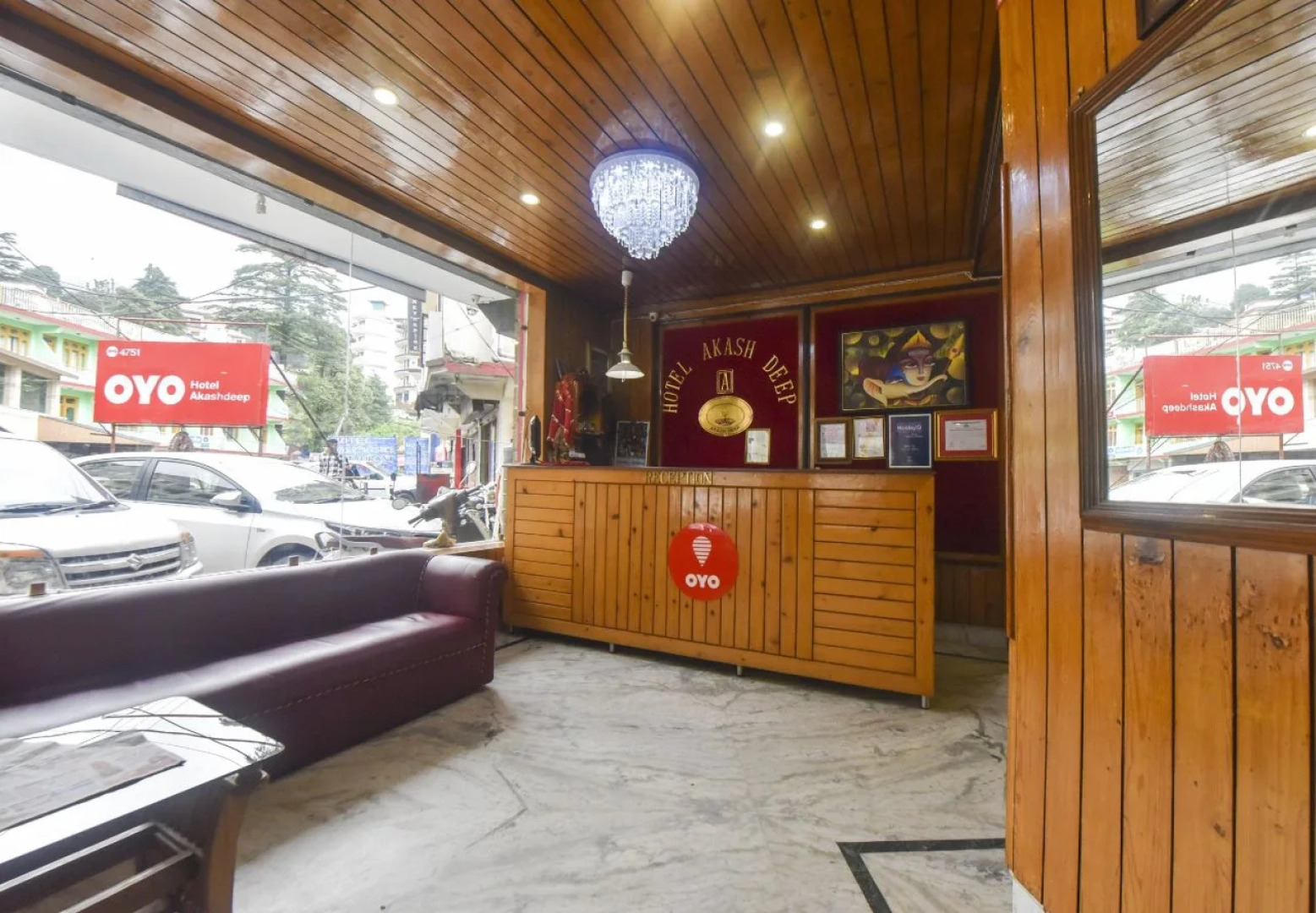 OYO 4751 Hotel Akashdeep