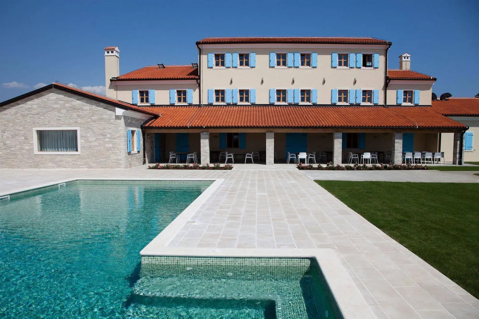 Hotel & Restaurant Velanera