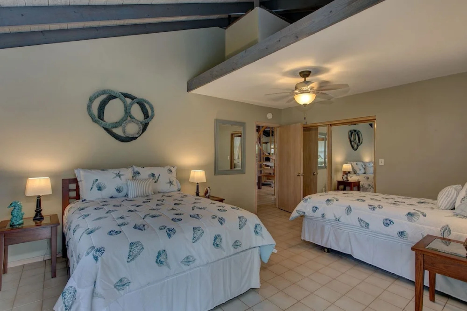 Kaloli Sunrise By The Sea 2 Bedroom Home by Redawning