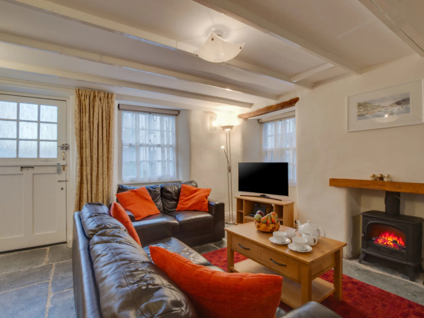 Holiday Home Church Mew