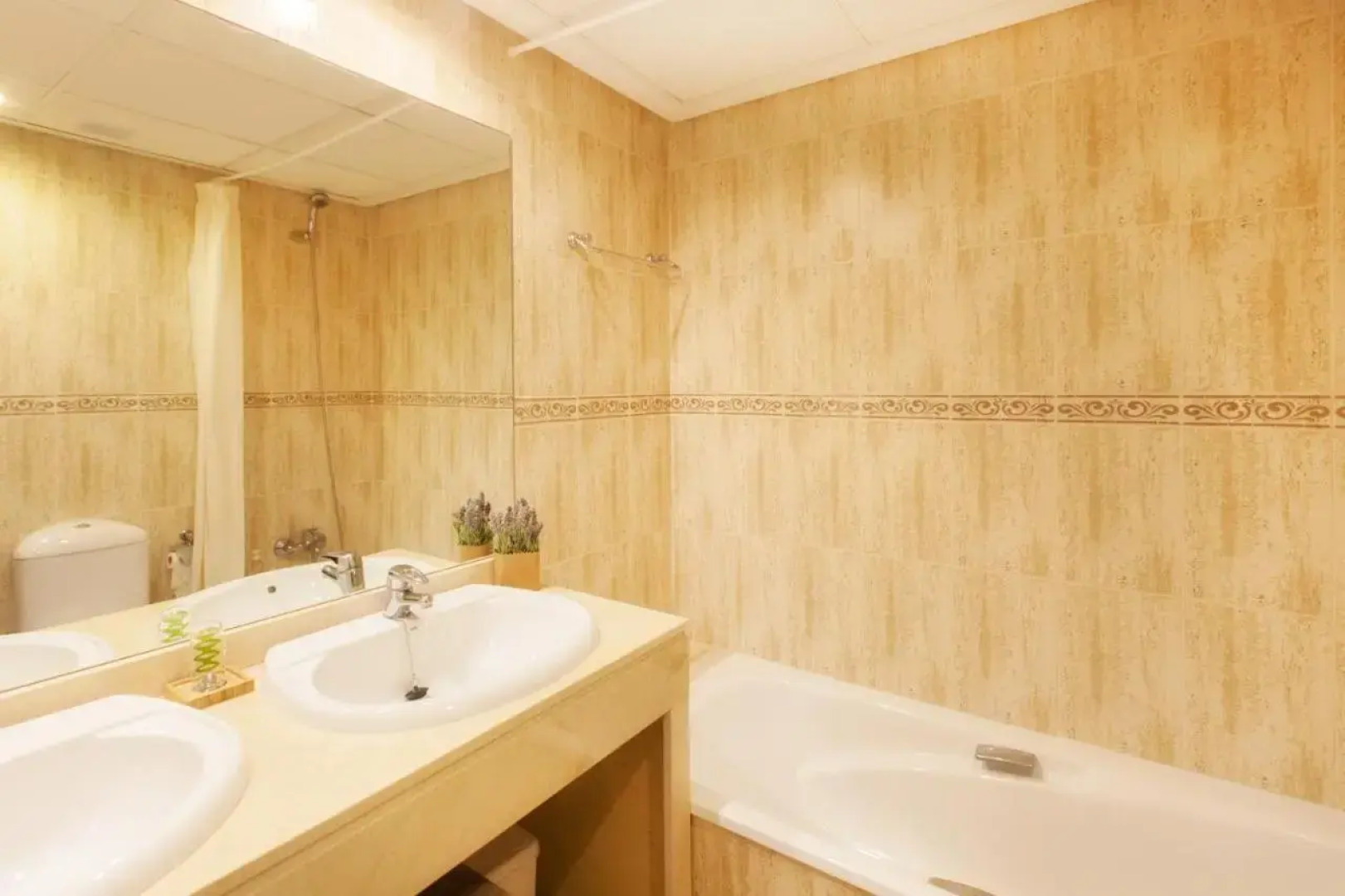 Marina Duquesa Apartment