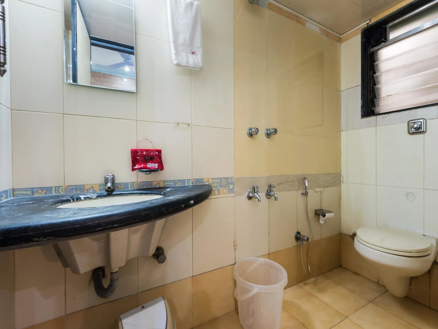 OYO Rooms Panvel Near Civil Court