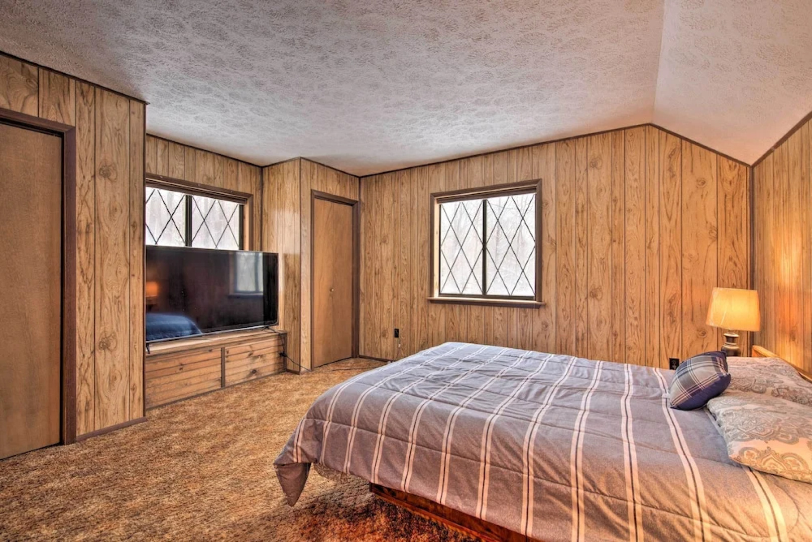 Cozy Lake Ariel Home w/ Community Amenities!