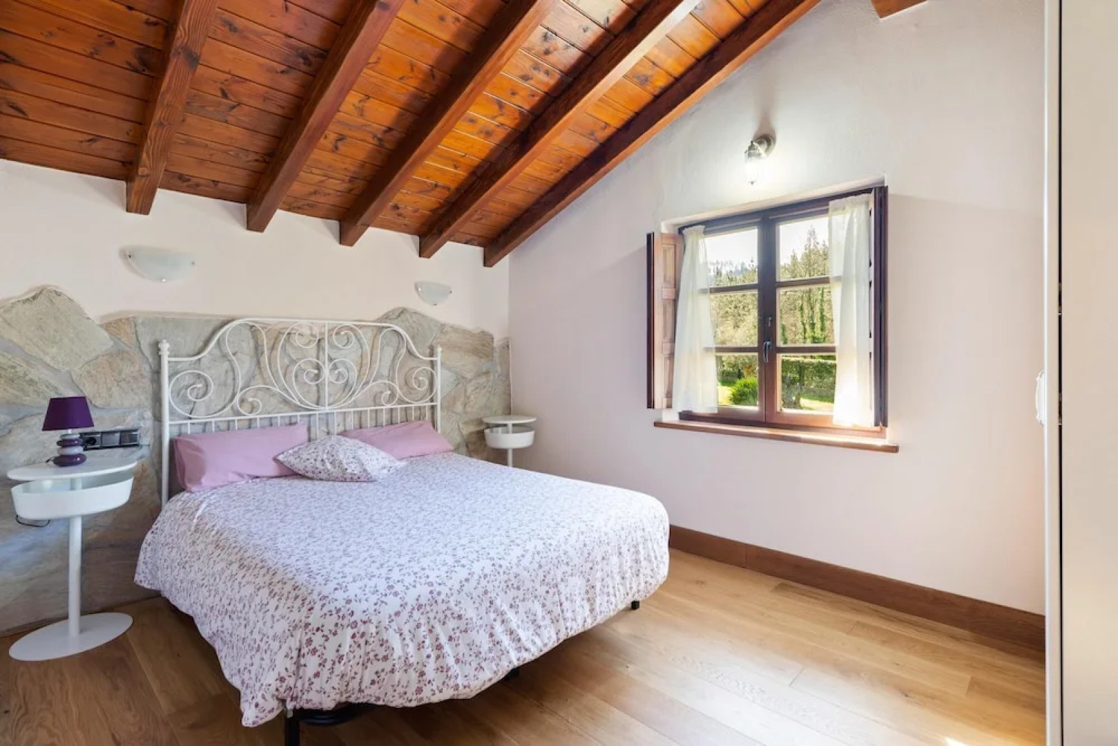 Villa With 4 Bedrooms in Bizkaia, With Wonderful Mountain View, Private Pool and Enclosed Garden Near the Beach